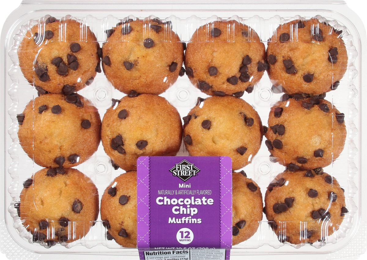 slide 9 of 12, First Street Fs Chocolate Chip Mini Muffin, 10.5 oz
