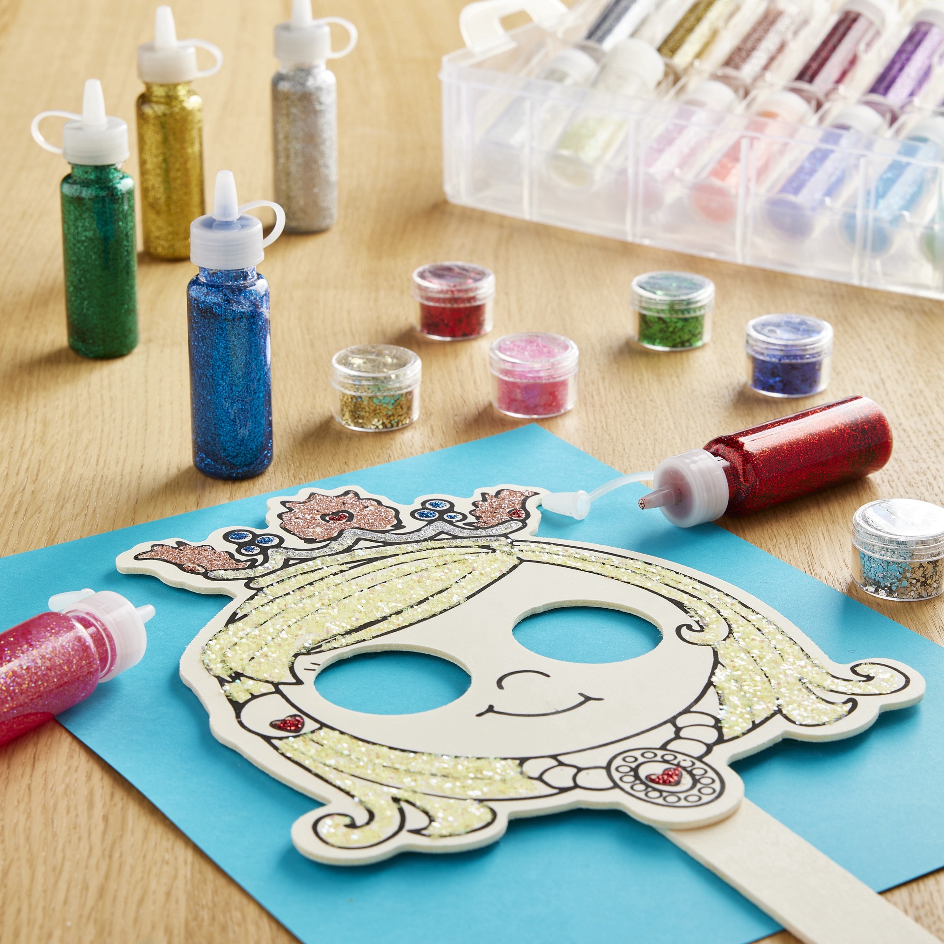 slide 2 of 5, Deluxe Glitter & Glitter Glue Kit By Creatology, 10.125 in x 6.67 in x 2.94 in