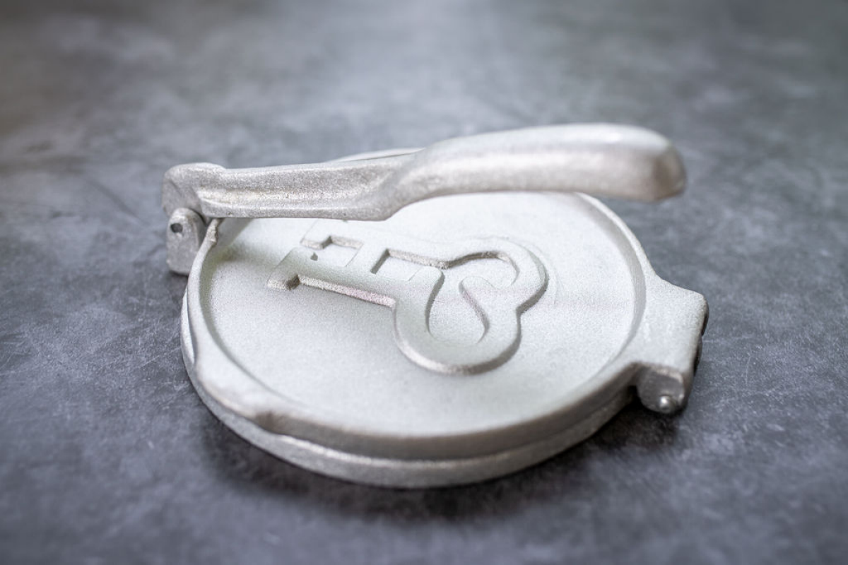 slide 1 of 1, Cusina Maya Tortilla Press 7", 7 in