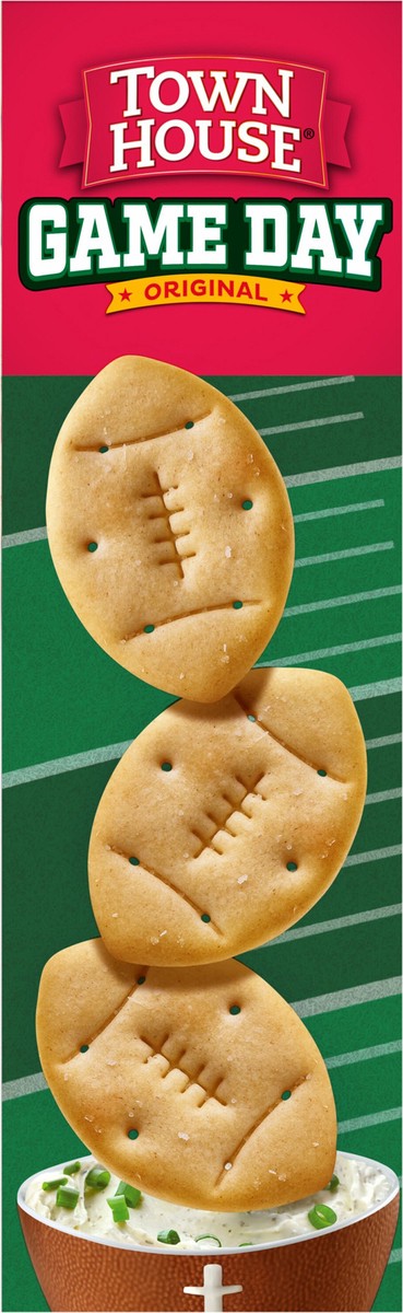 slide 2 of 13, Town House Game Day Crackers Original, 11 oz