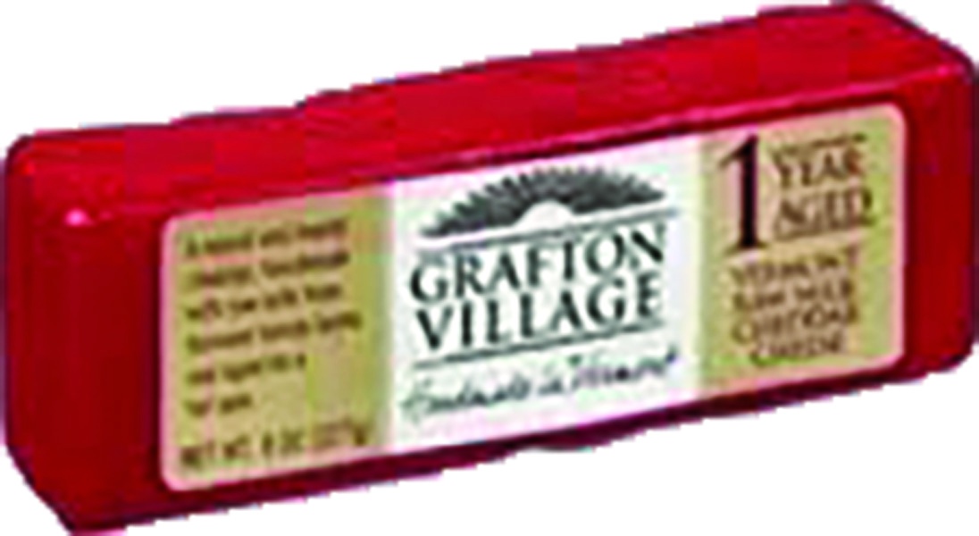 slide 1 of 1, Grafton Village Cheese Company Raw Milk Cheddar Cheese, 8 oz