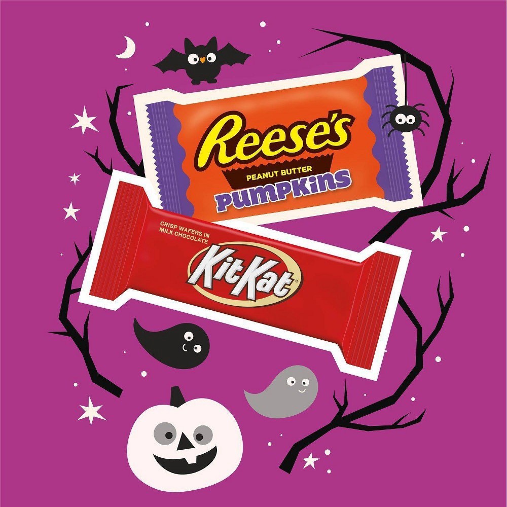 slide 5 of 7, Reese's And Kit Kat Halloween Snack Size Chocolate Candy Assortment, 29.9 oz