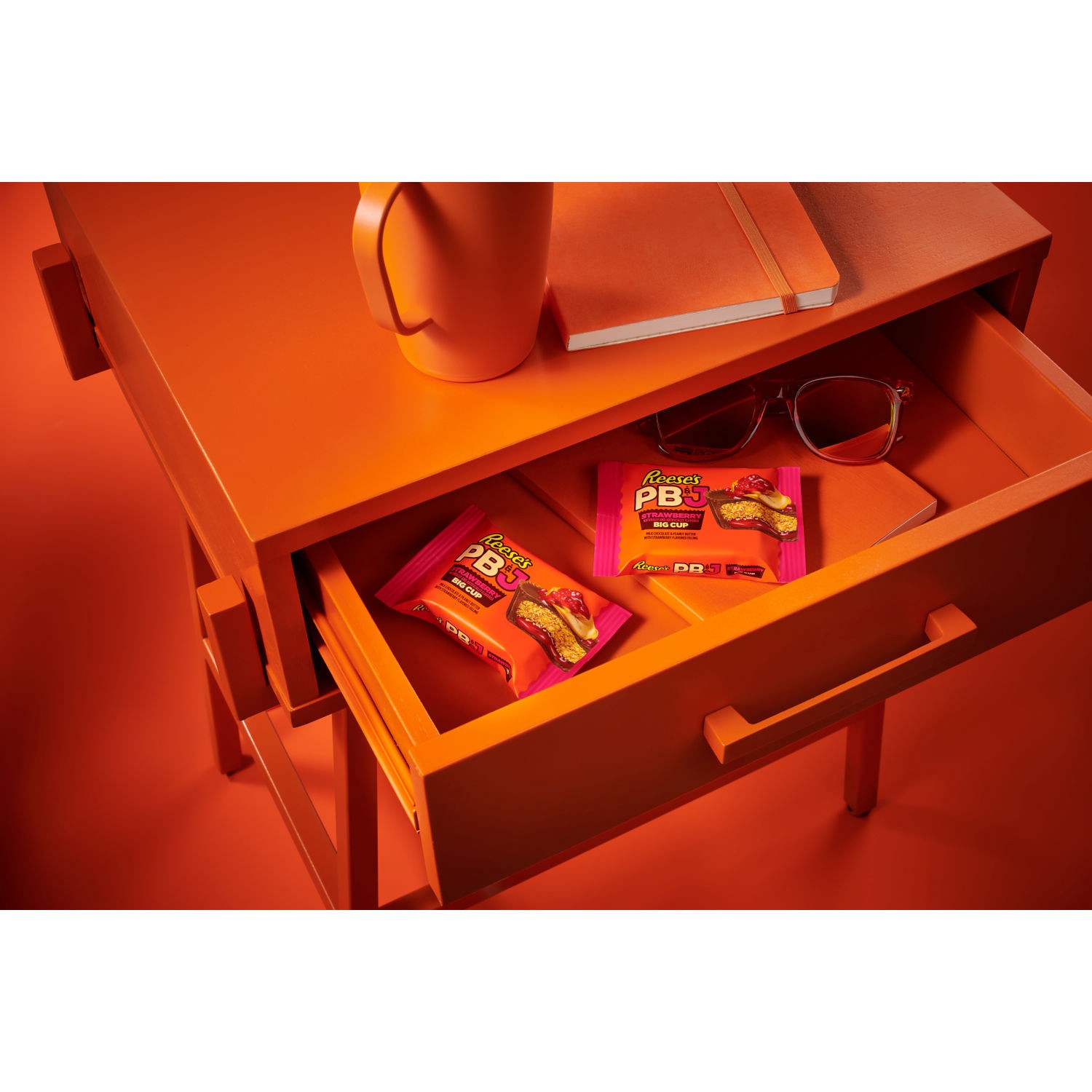 slide 2 of 9, REESE'S Big Cup PB&J Strawberry Milk Chocolate Peanut Butter Cup, Candy Pack, 1.4 oz, 1.4 oz