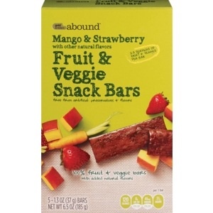 slide 1 of 1, CVS Gold Emblem Abound Mango & Strawberry Fruit & Veggie Bars, 5 Bars, 75 oz