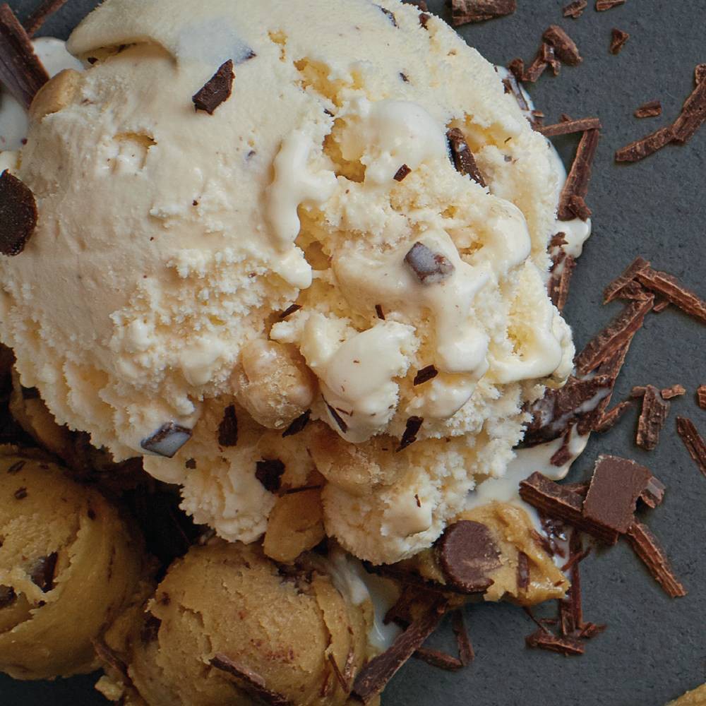 slide 3 of 3, Hudsonville Ice Cream Chocolate Chip Cookie Dough 48 oz, 48 oz