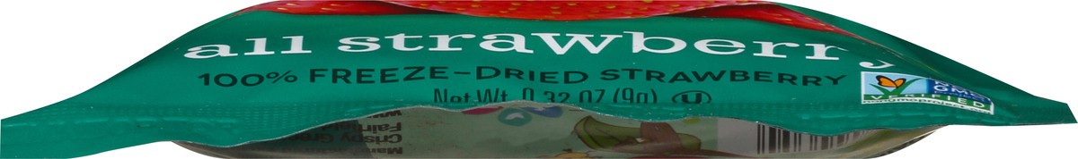 slide 4 of 9, Crispy Green All Strawberry Crispy Fruit 0.32 oz, 1 ct