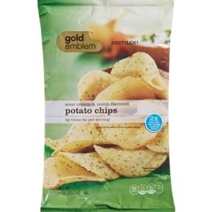 slide 1 of 1, CVS Gold Emblem Potato Chips Sour Cream & Onion, 4 oz