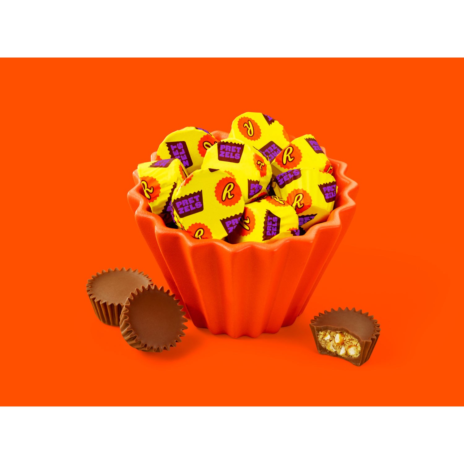 slide 7 of 8, REESE'S Miniatures with Pretzels Milk Chocolate Peanut Butter Cups, Candy Share Pack, 9.9 oz, 9.9 oz