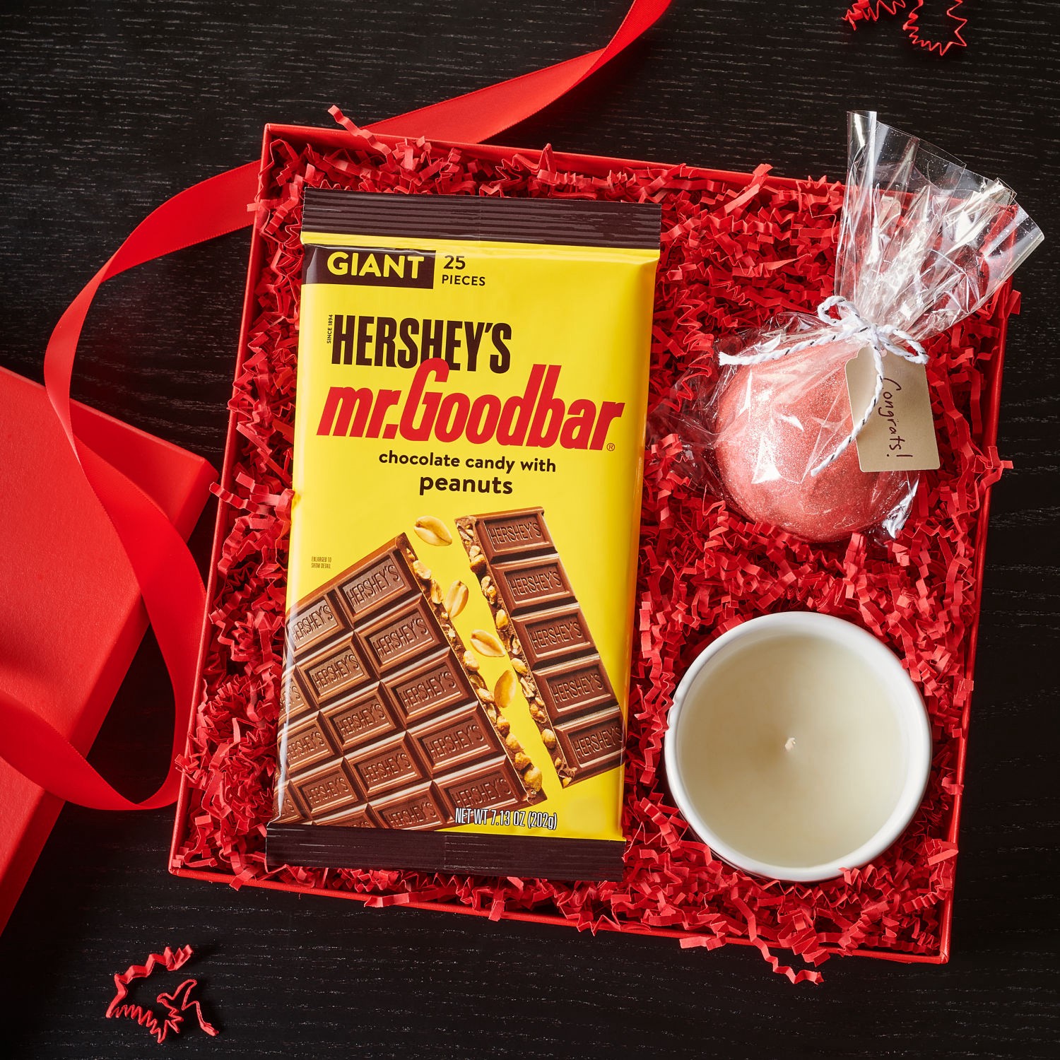 slide 9 of 9, Hershey's MR. GOODBAR Chocolate with Peanuts Giant, Candy Bar, 7.13 oz (25 Pieces), 7.13 oz