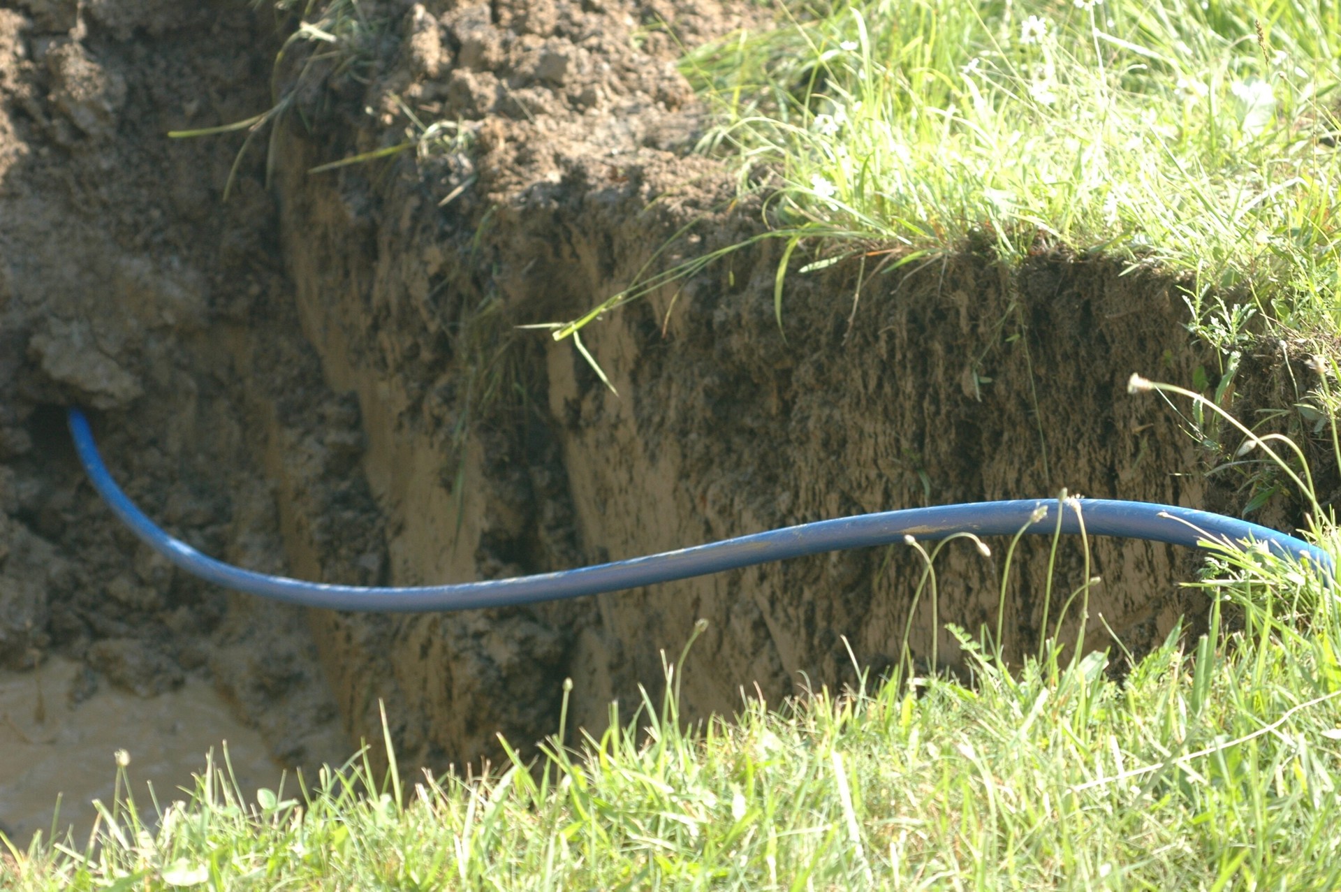 slide 6 of 6, ADS 3/4-in x 100-ft 200 Psi Polyethylene Pipe, 1 ct