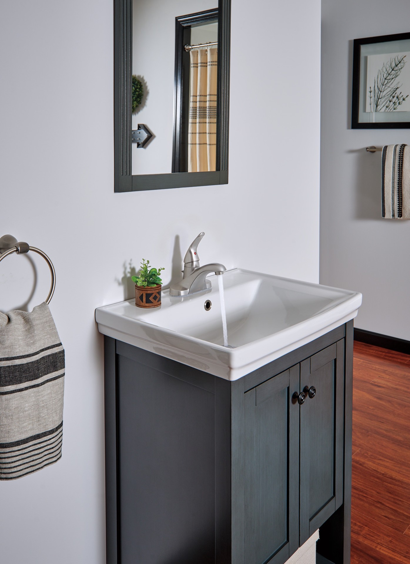 slide 6 of 6, Delta Foundations Stainless Steel 4-in centerset 1-handle WaterSense Mid-arc Residential Handle Bathroom Sink Faucet with Drain, 1 ct