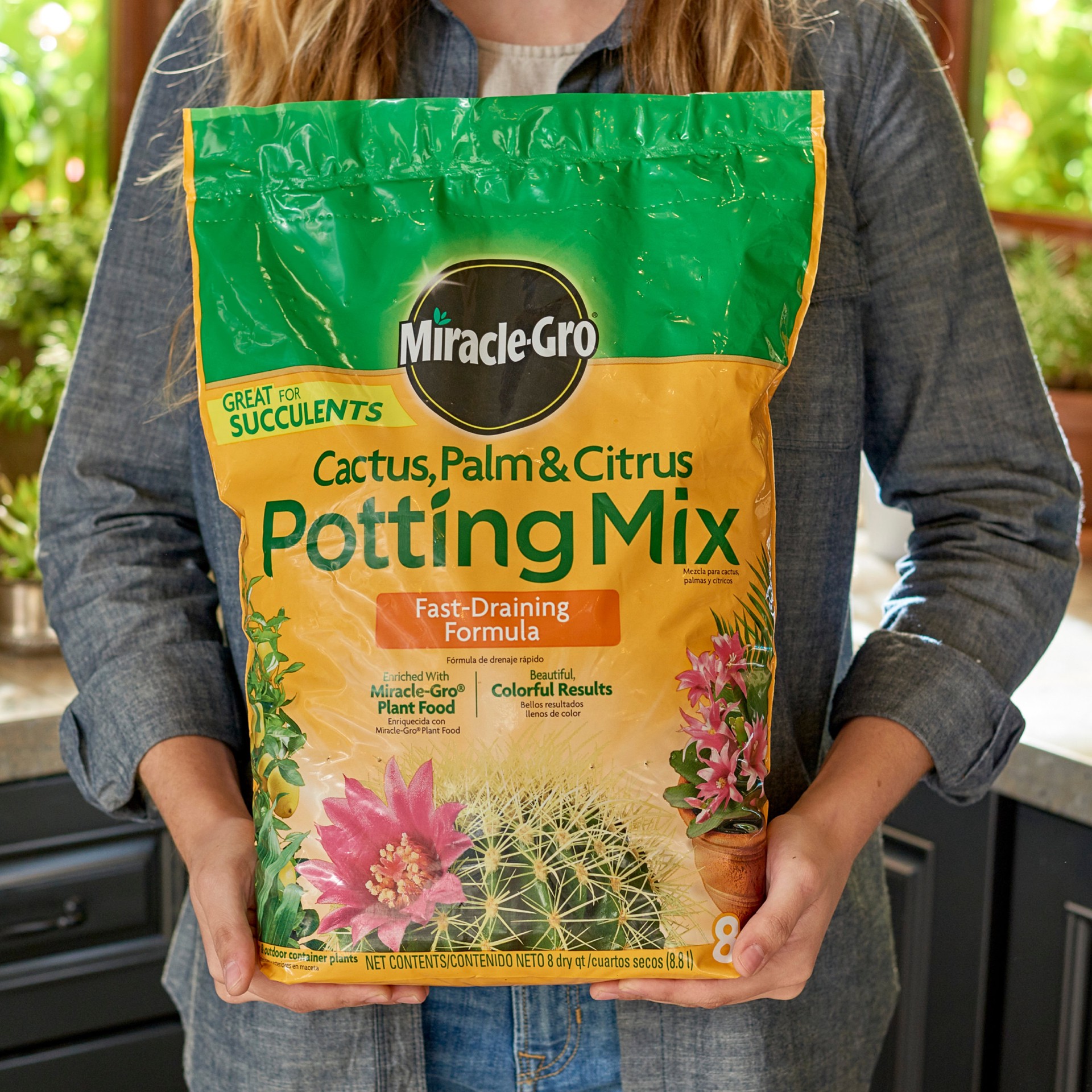 slide 4 of 6, Miracle-Gro Cactus, Palm Citrus 8 Quart(s) Cactus soil Potting soil mix, 1 ct