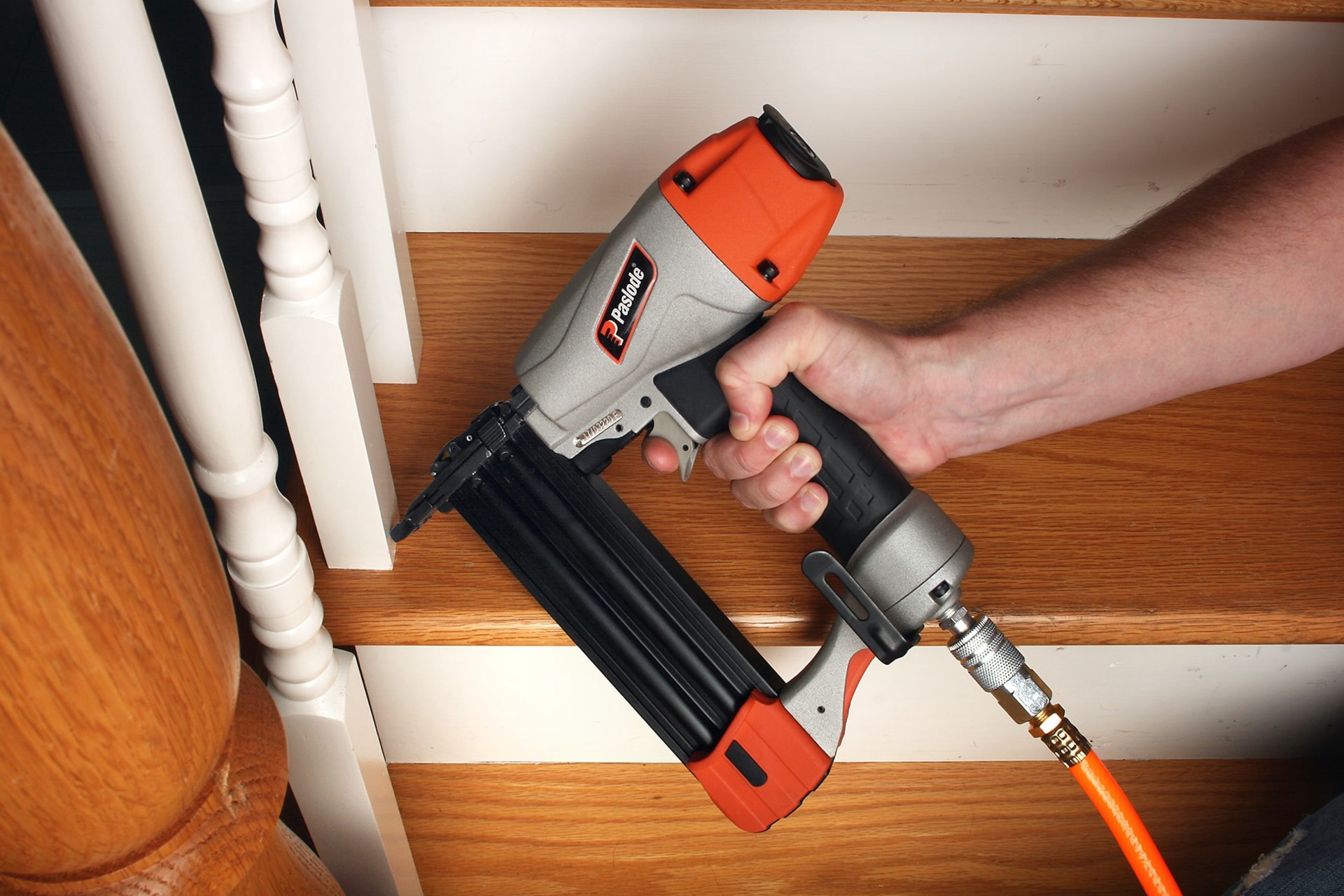 slide 4 of 6, Paslode 2-in 18 -Gauge 6d Straight Galvanized Finish nails 2000 -Per Box, 1 ct