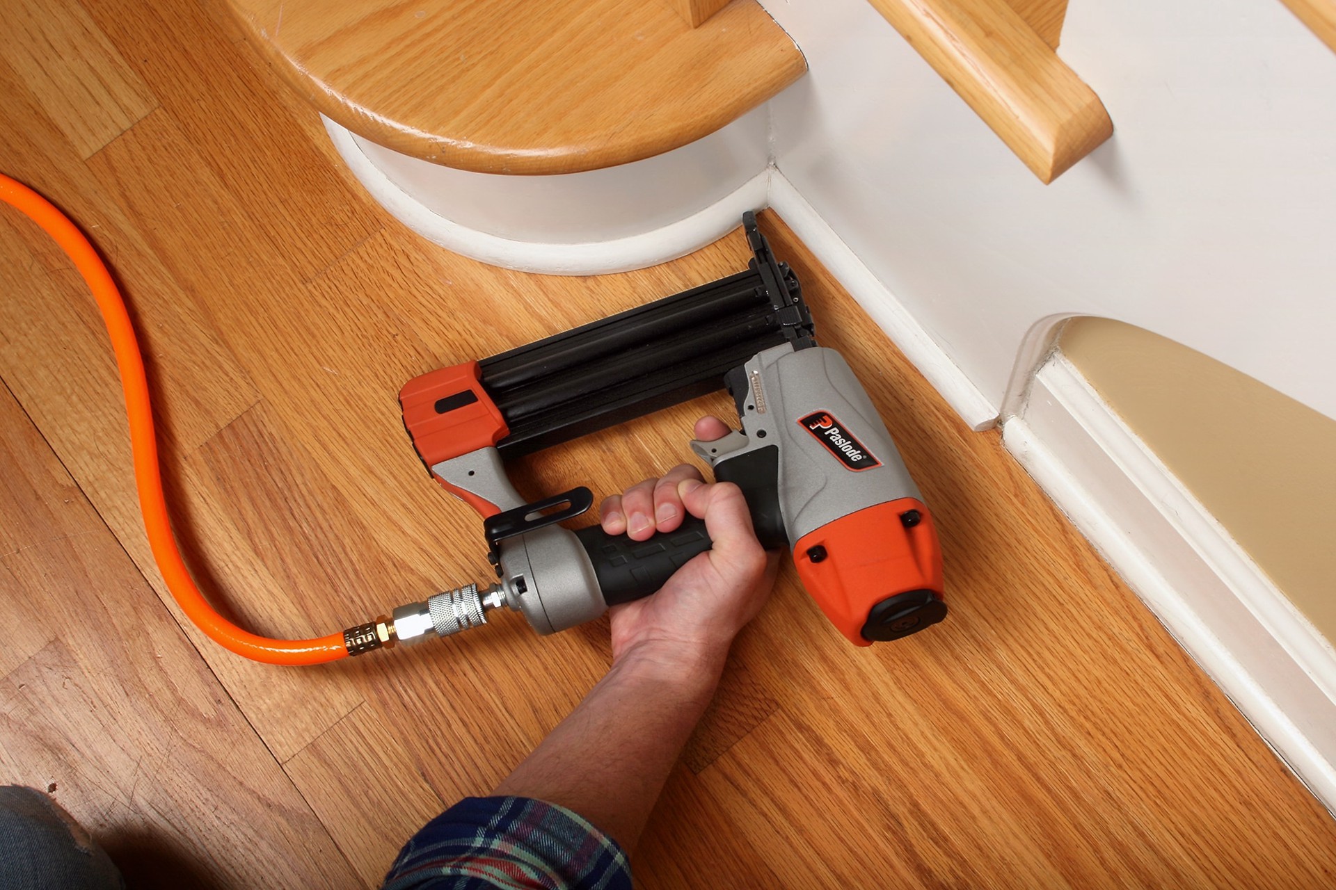 slide 5 of 6, Paslode 2-in 18 -Gauge 6d Straight Galvanized Finish nails 2000 -Per Box, 1 ct