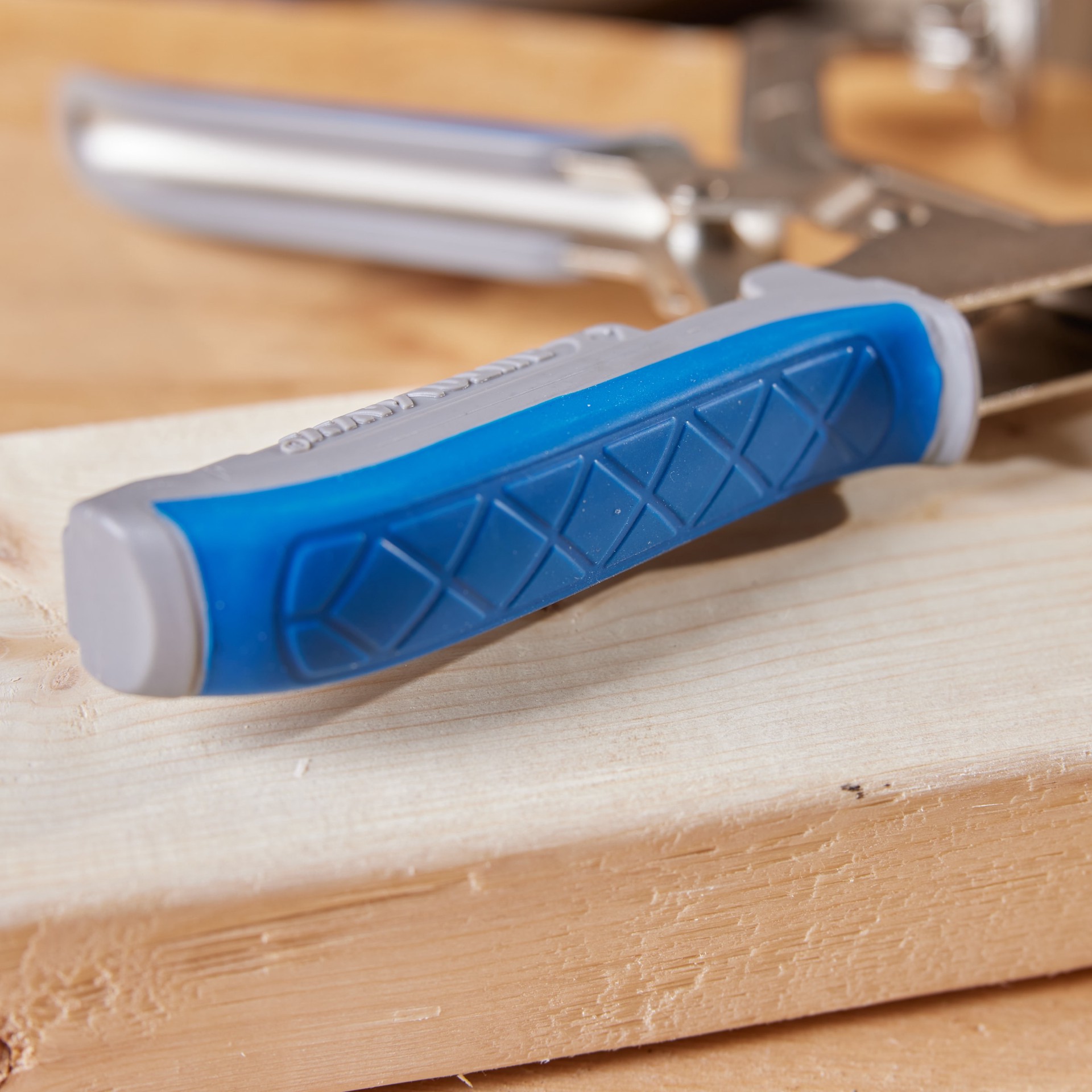 slide 6 of 6, Kreg 3 Inch Wood Project Clamp 3-in 300-lb Handscrew Clamp, 1 ct