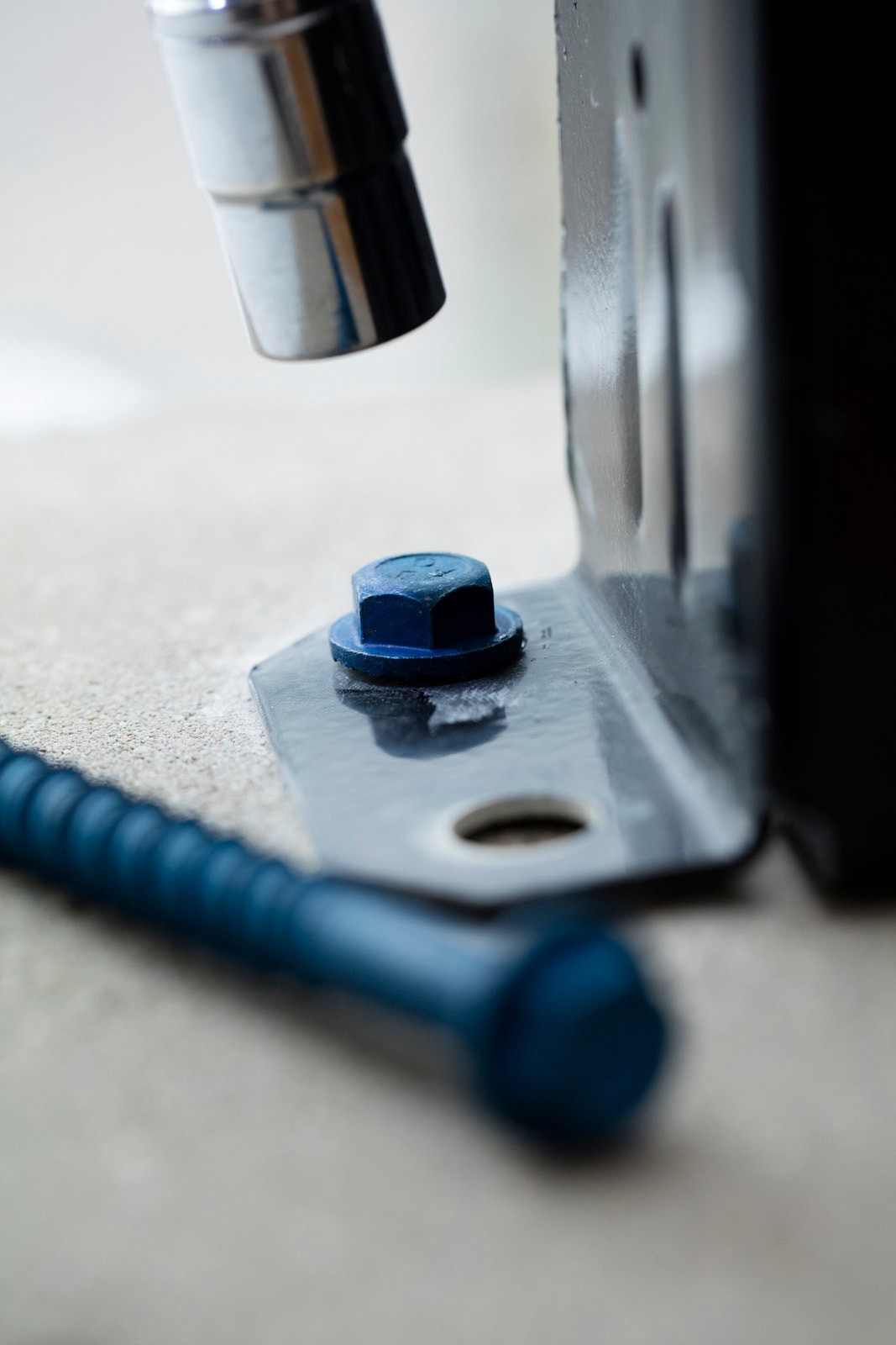 slide 5 of 6, Tapcon + 1/2-in x 4-in Concrete Screw Anchors 10-Pack, 1 ct