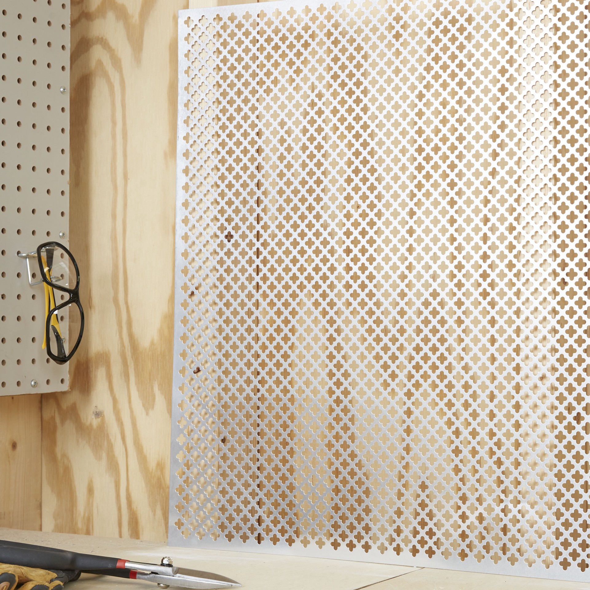 slide 4 of 6, M-D 24-in x 36-in Aluminum Sheet metal Sheet Metal, 1 ct