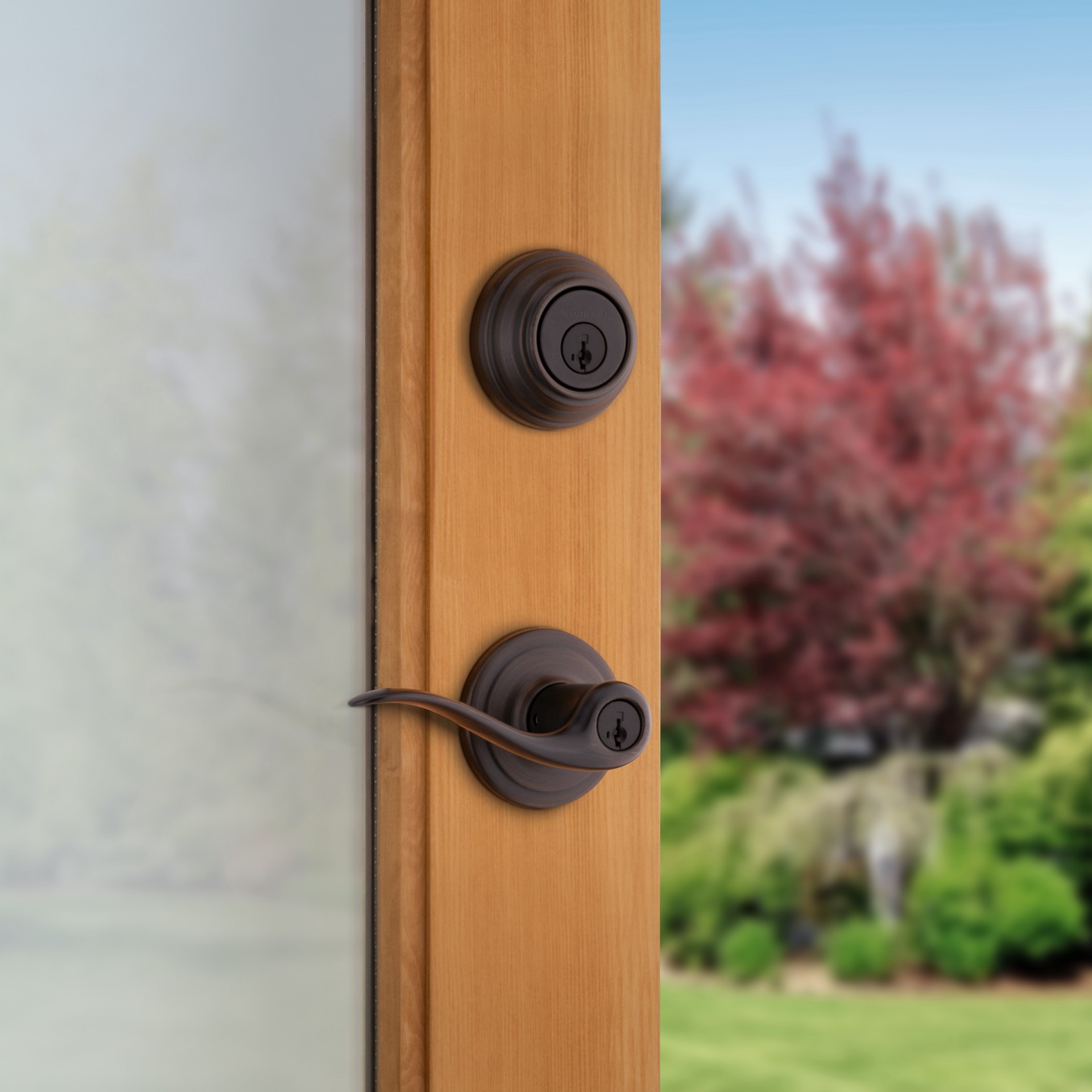 slide 4 of 6, Kwikset Signature Series Tustin Venetian bronze Exterior Single-Cylinder Deadbolt and Keyed Entry Door Handle Combo Pack ft. SmartKey Security, 1 ct