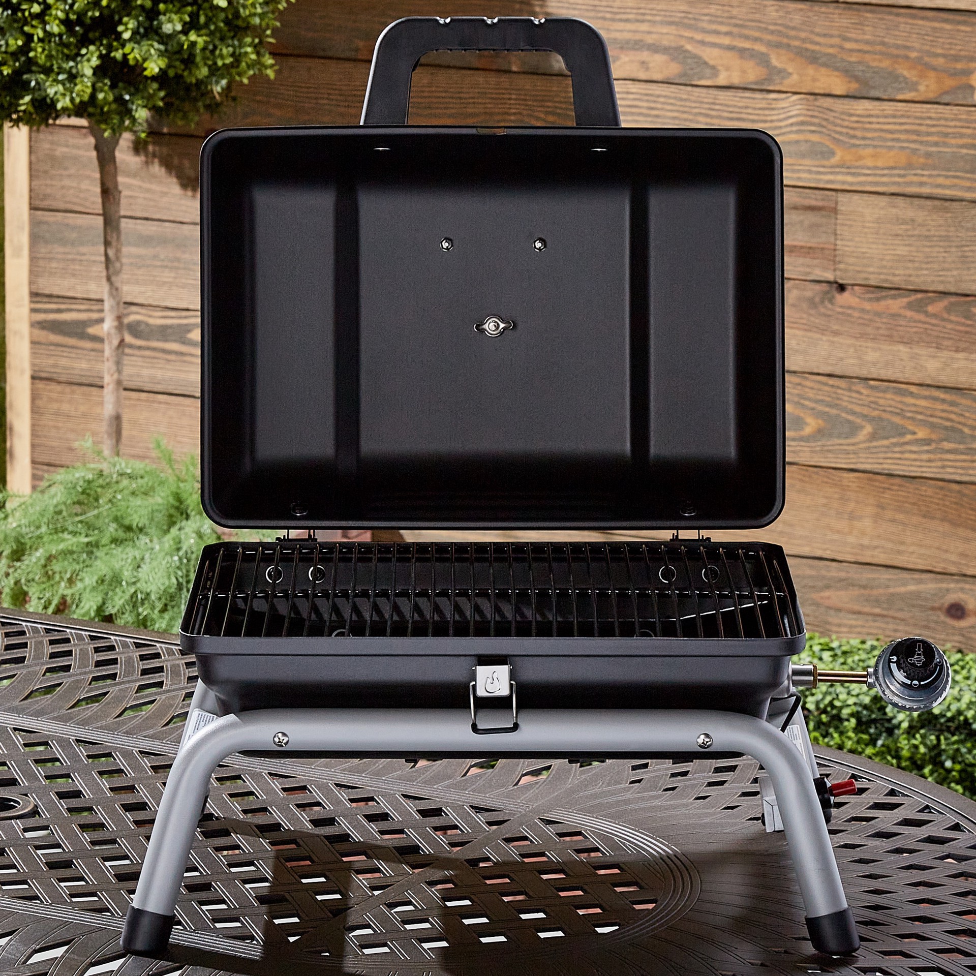 slide 5 of 6, Charbroil 240.0-Sq. in Black Portable Liquid propane Grill, 1 ct