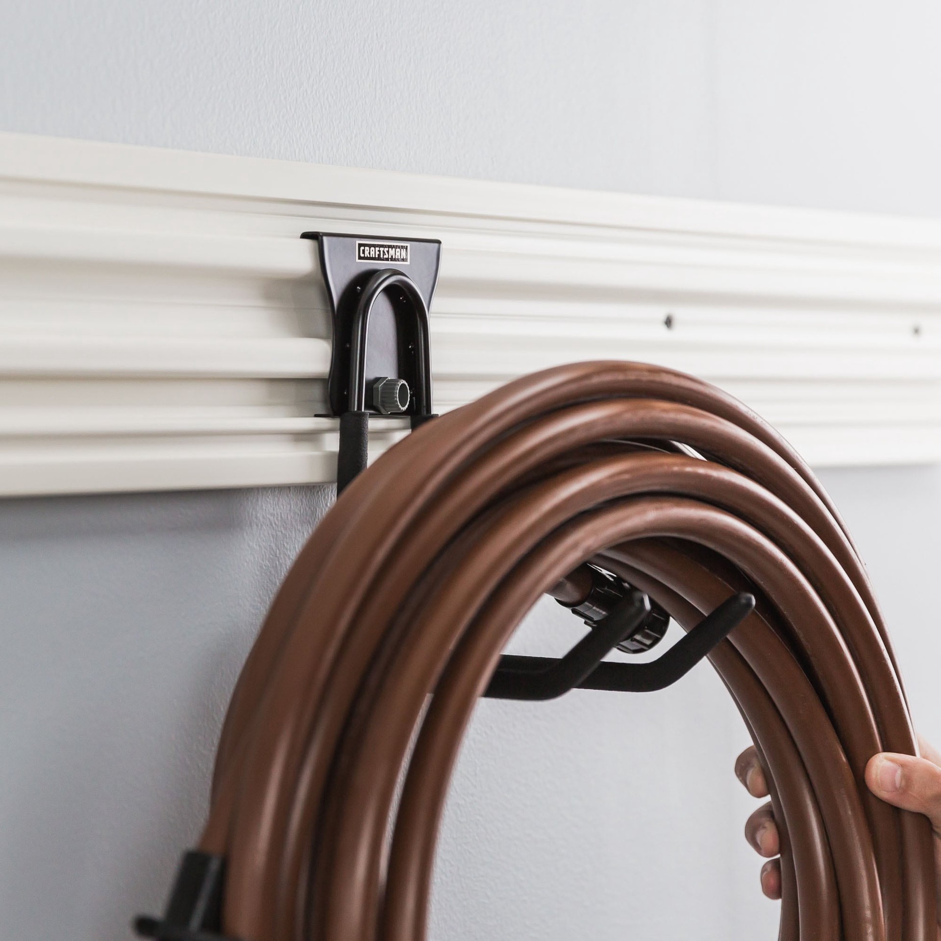 slide 4 of 6, CRAFTSMAN VERSATRACK 20 -Piece 48-in White and Black Composite Multipurpose Storage rail system, 1 ct