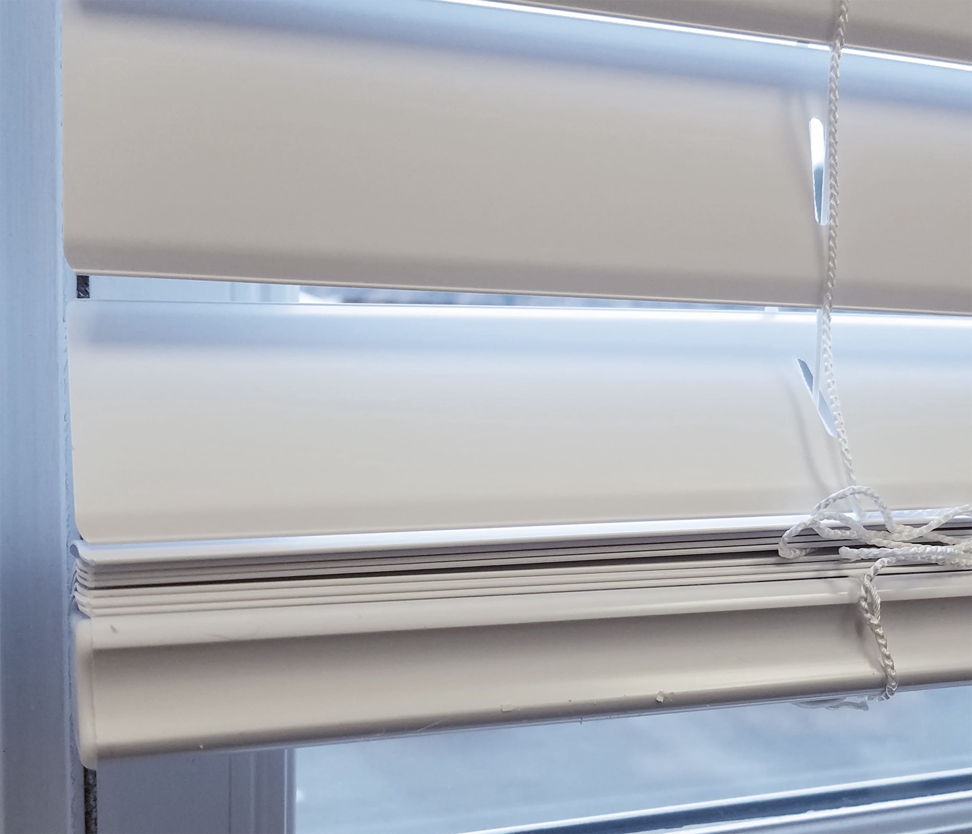 slide 6 of 6, Project Source Premium 2-in Slat Width 35-in x 64-in Cordless White Vinyl Room darkening Horizontal blinds, 1 ct