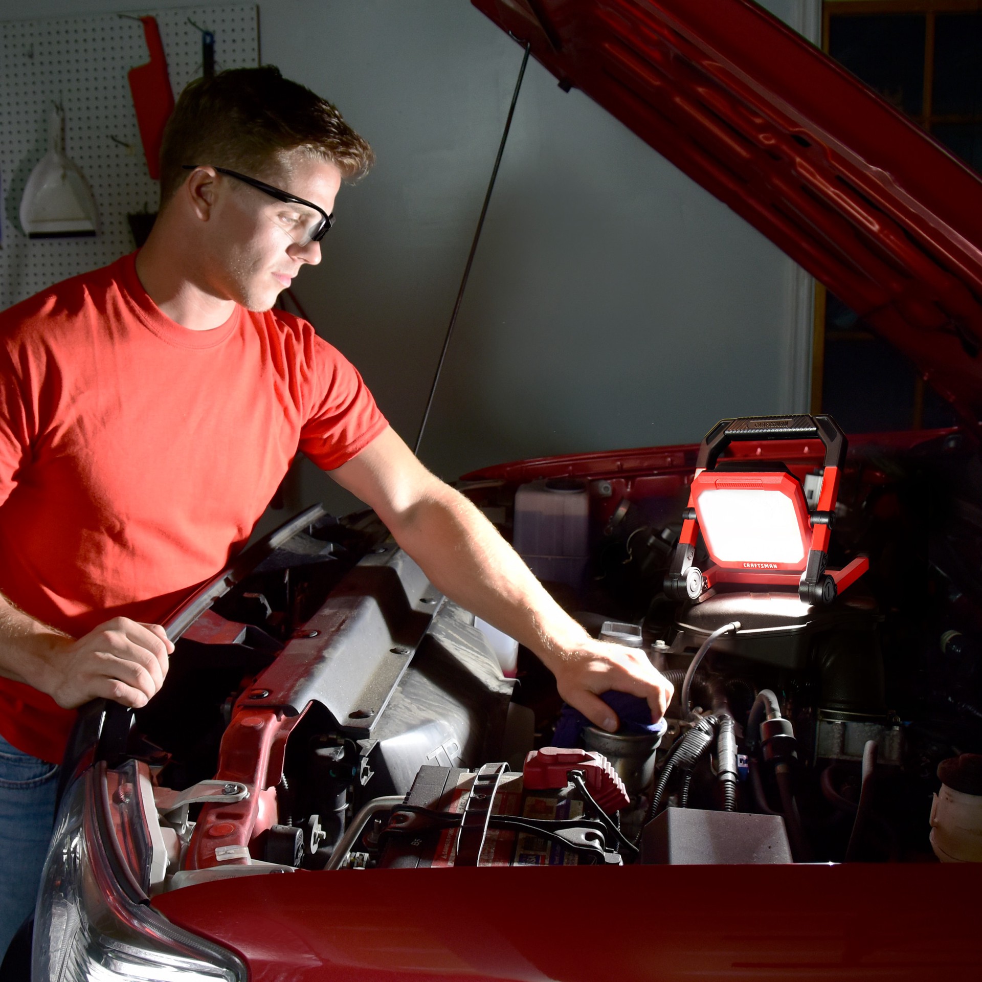 slide 6 of 6, CRAFTSMAN 2000 -Lumens LED Plug-in Portable Work Light, 1 ct