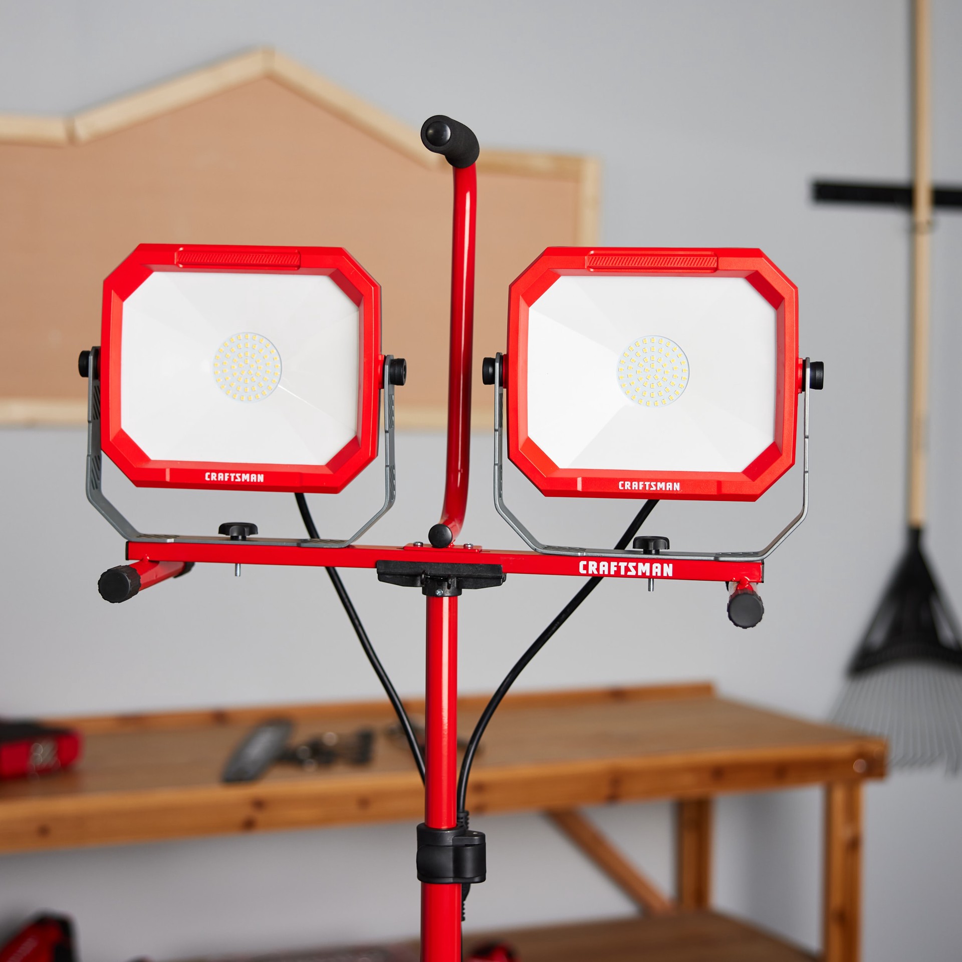 slide 3 of 6, CRAFTSMAN 9000 -Lumens LED Plug-in Portable Work Light, 1 ct