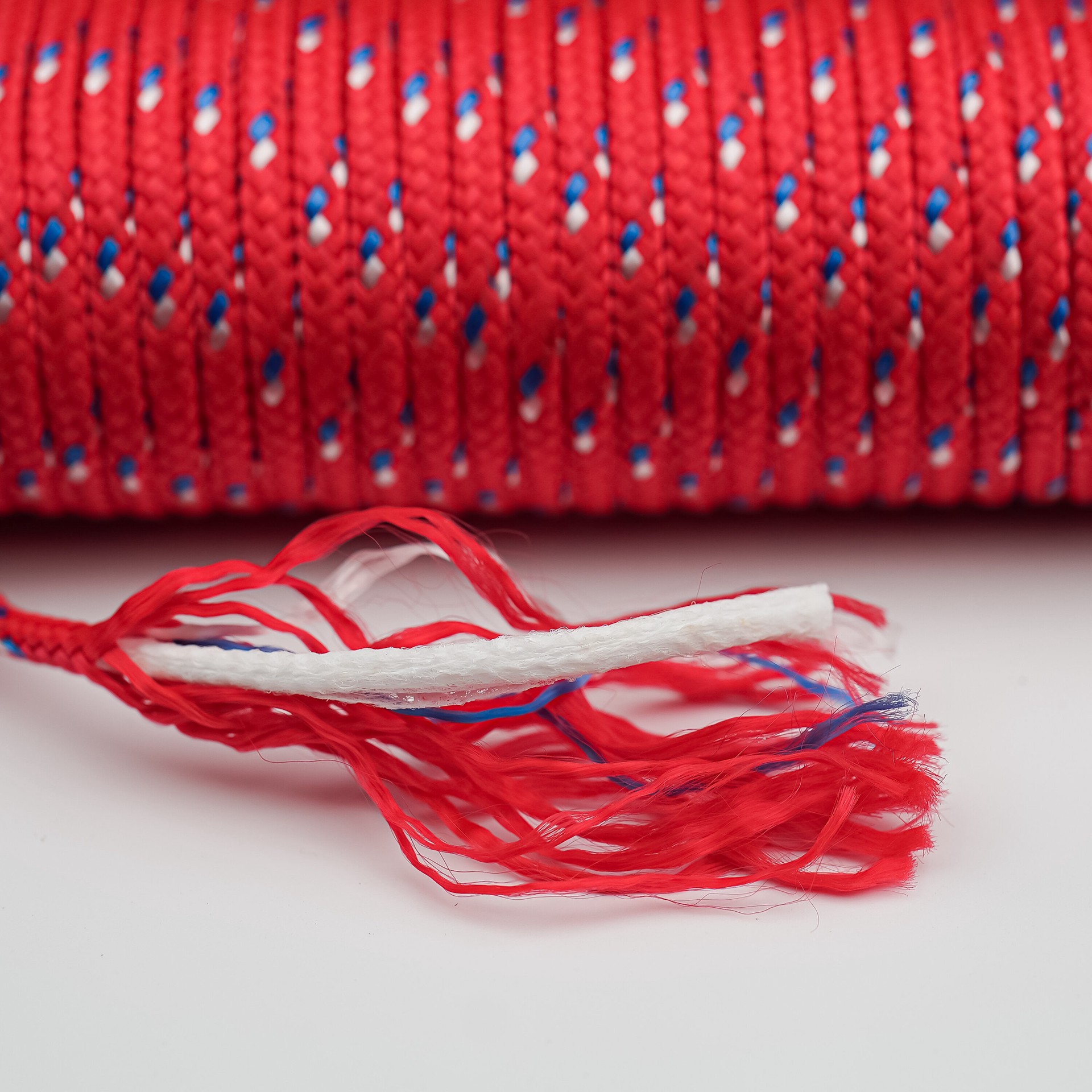 slide 4 of 6, RELIABILT 100.0-ft x 0.1875-in Braided Polypropylene Rope (By-the-Roll), 1 ct