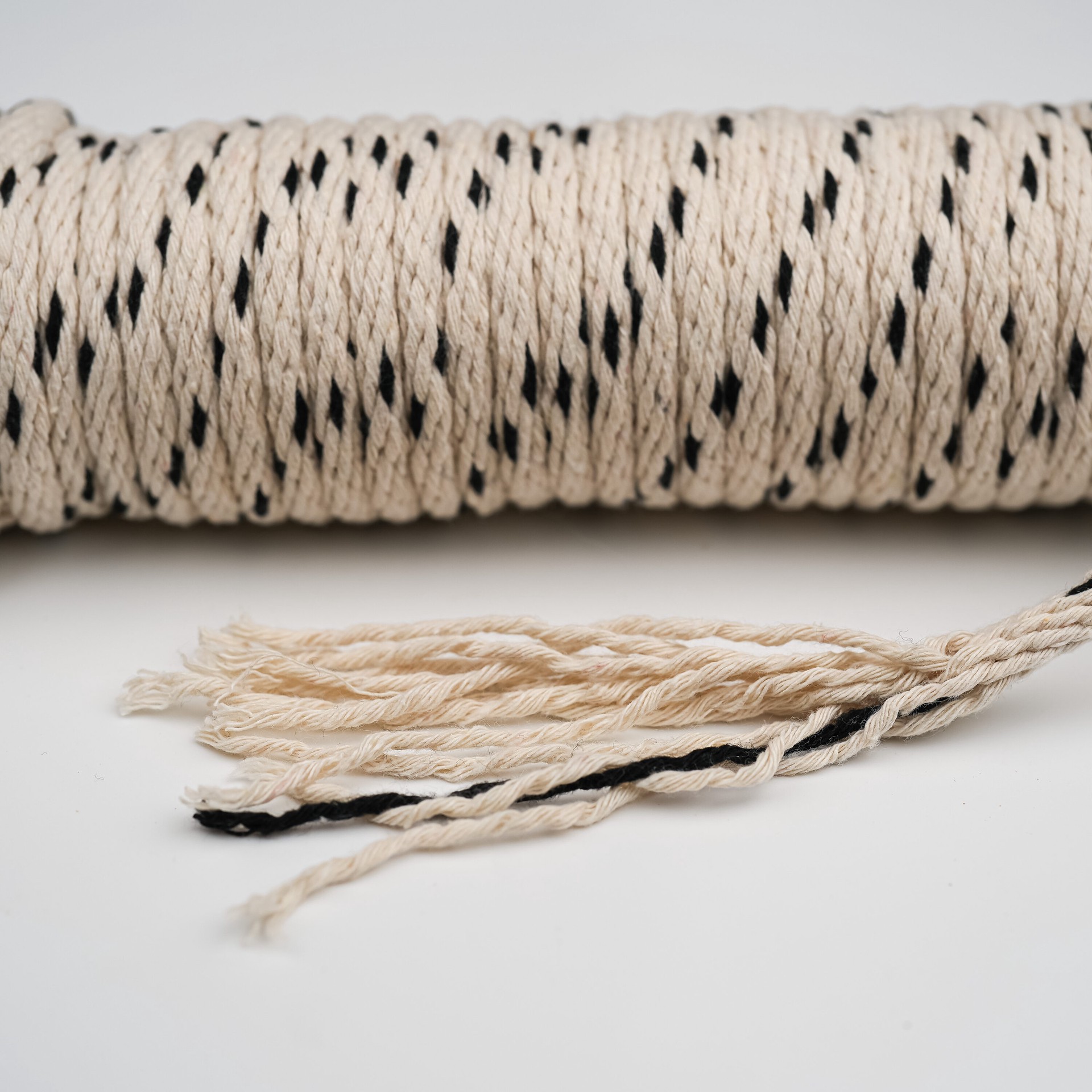 slide 3 of 6, RELIABILT 50.0-ft x 0.2188-in Braided Cotton Rope (By-the-Roll), 1 ct