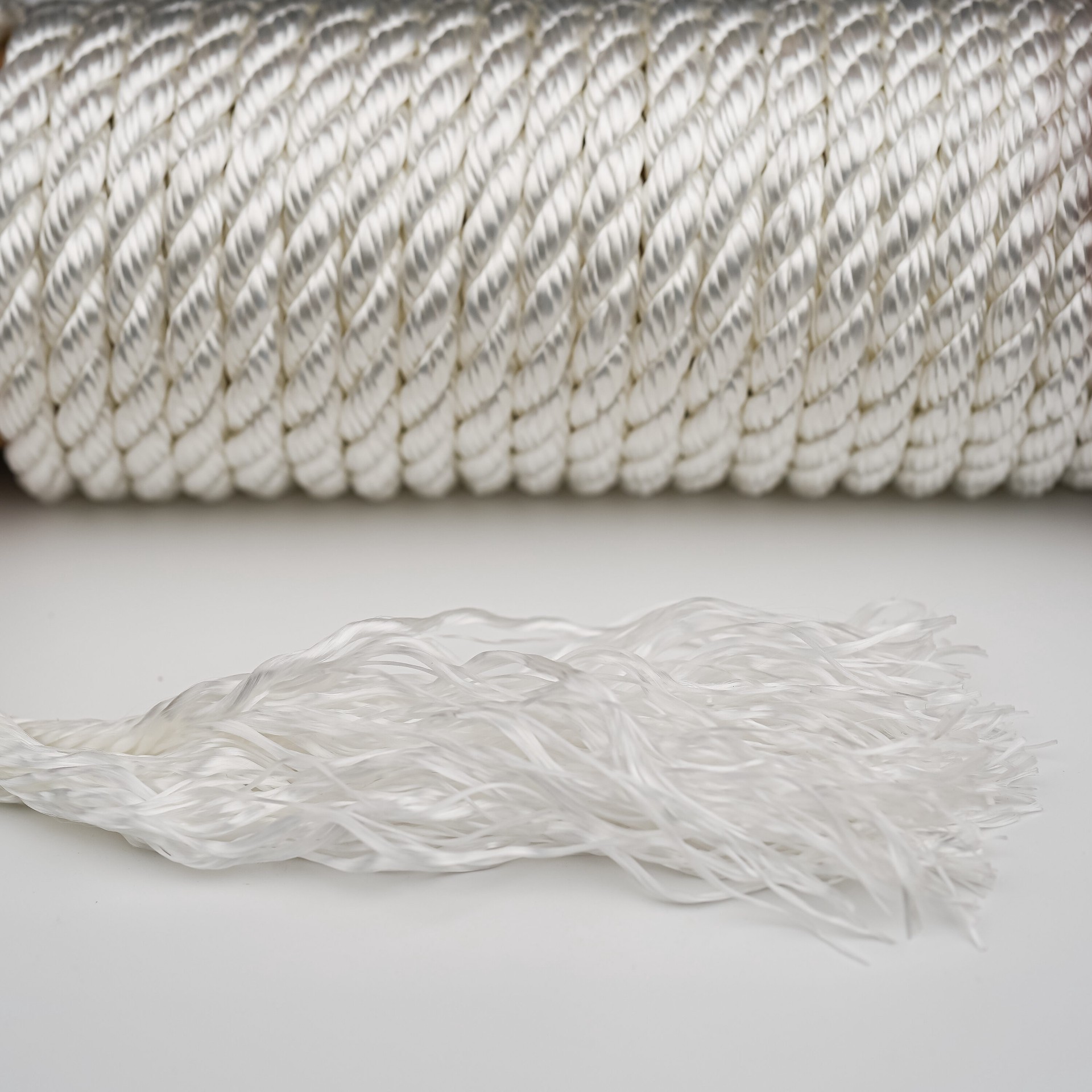 slide 3 of 6, RELIABILT 25.0-ft x 0.375-in Twisted Polyester Rope (By-the-Roll), 1 ct