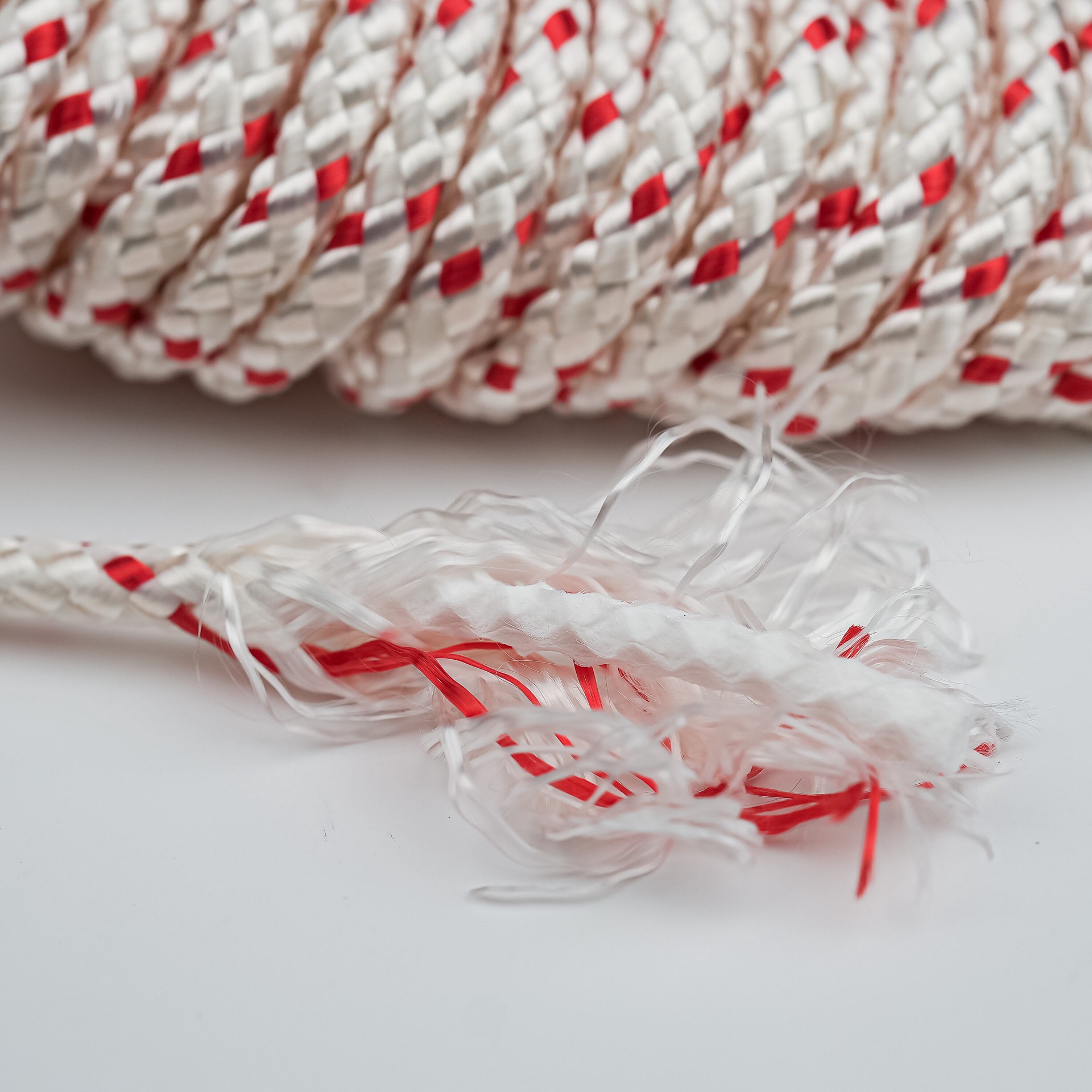 slide 3 of 6, RELIABILT 50.0-ft x 0.3125-in Braided Polyester Rope (By-the-Roll), 1 ct