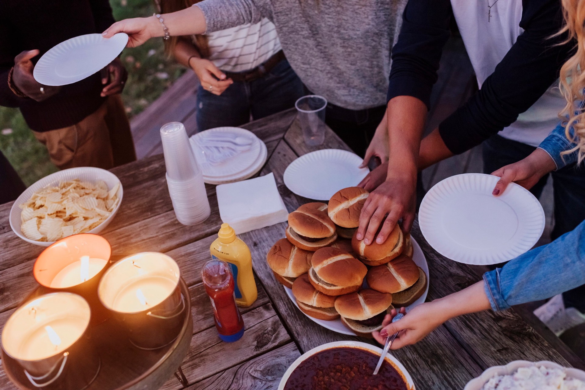 slide 4 of 5, TIKI TIKI Brand BiteFighter 1 -Wick Silver Tabletop Citronella Candle, 1 ct
