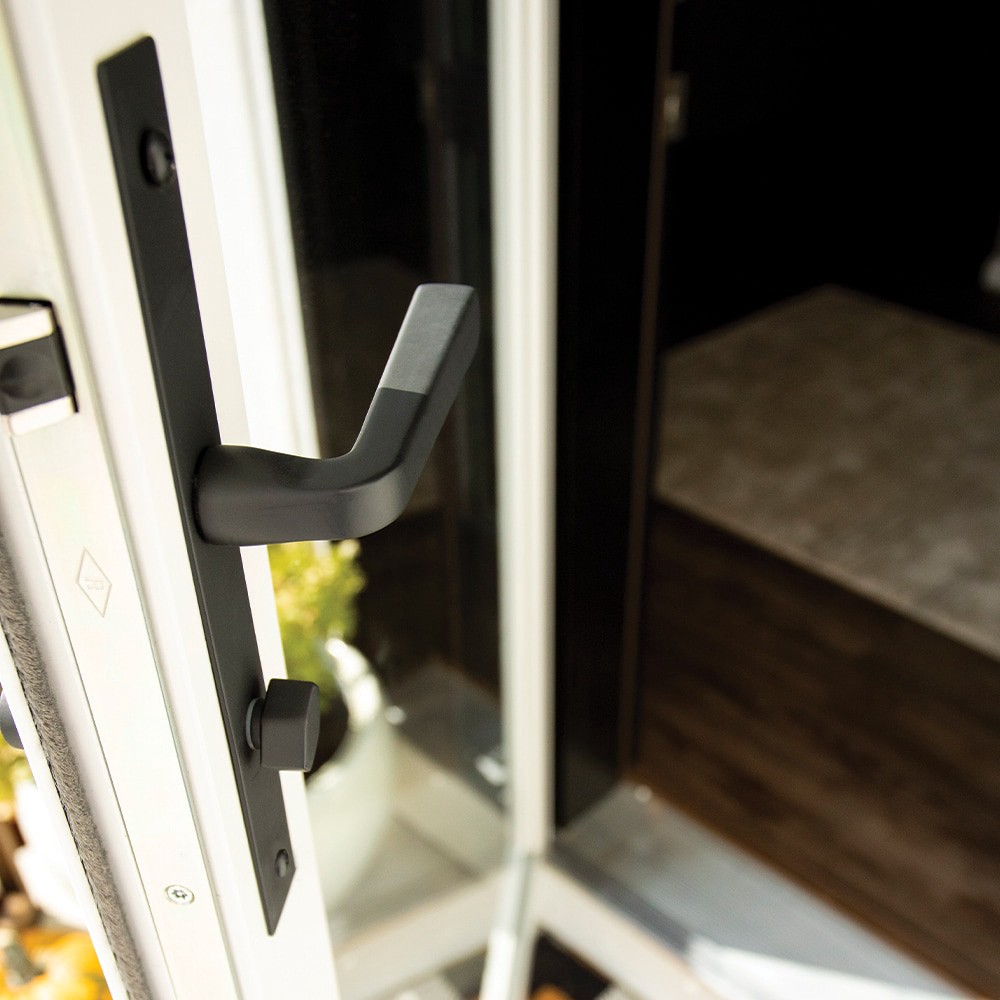 slide 5 of 6, LARSON QuickFit Matte Black Lockable Storm door New installation Handleset, 1 ct