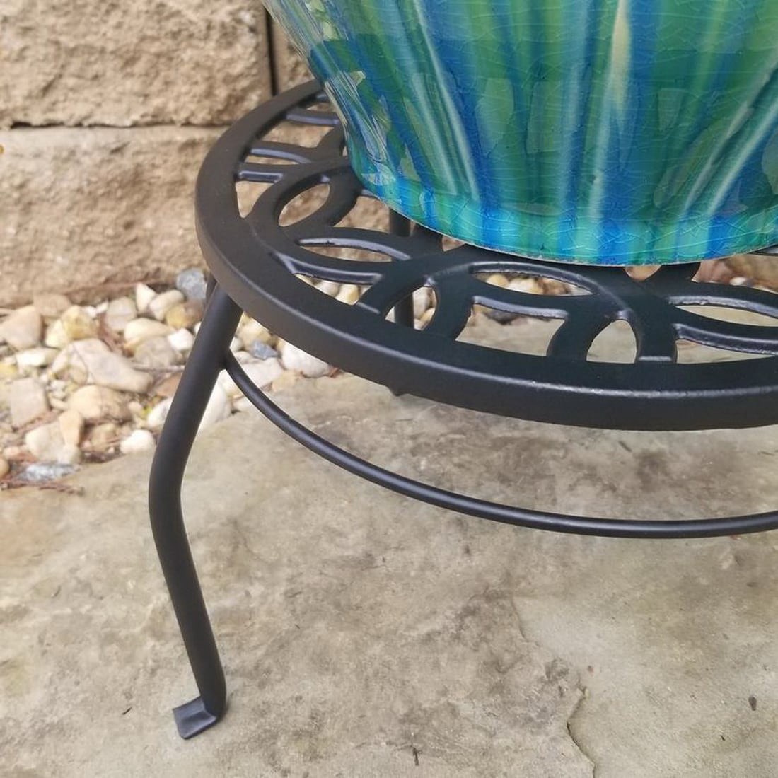 slide 6 of 6, allen + roth 9-in H x 12-in W Black Indoor/Outdoor Round Steel Plant Stand, 1 ct