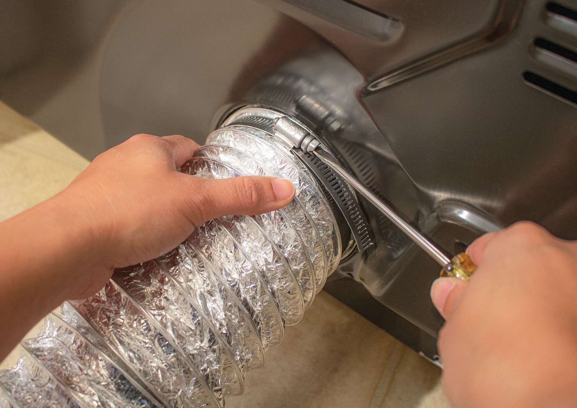 slide 4 of 4, IDEAL-TRIDON 3-in to 5-in dia Stainless steel Adjustable clamp, 1 ct