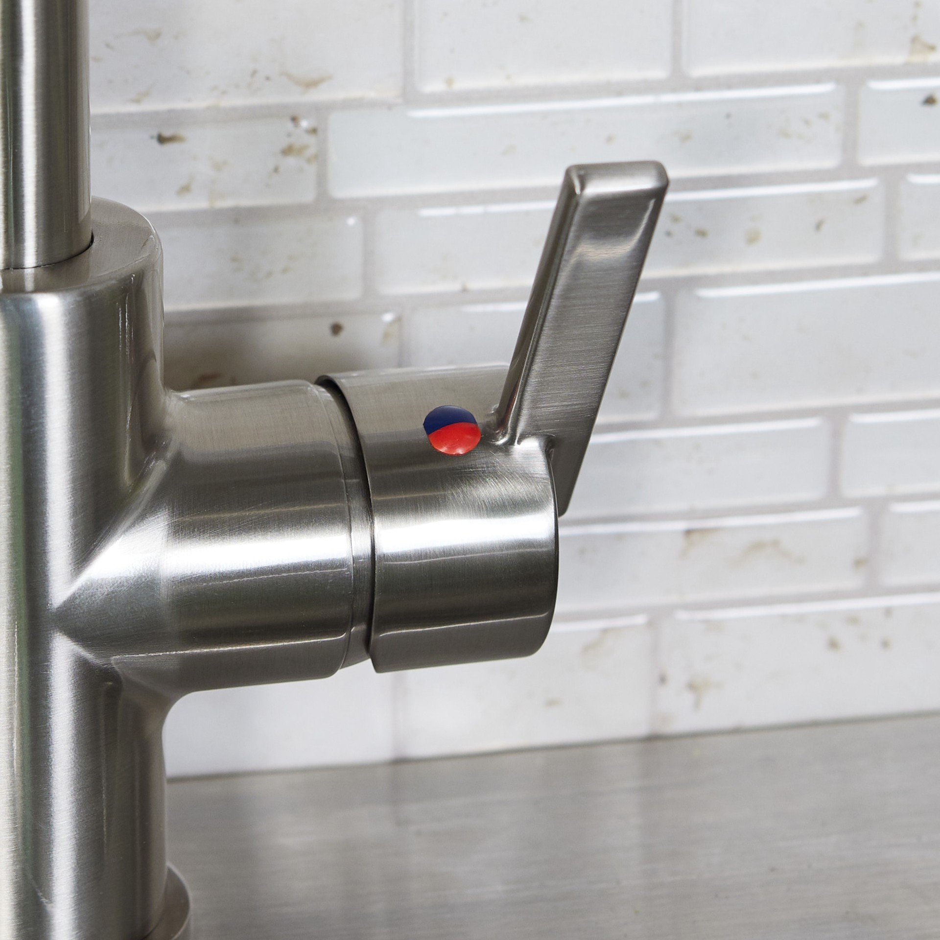 slide 3 of 6, Project Source Flynt Stainless steel Single Handle Deck-mount Pull-down Kitchen Faucet with Sprayer (Includes Deck Plate), 1 ct