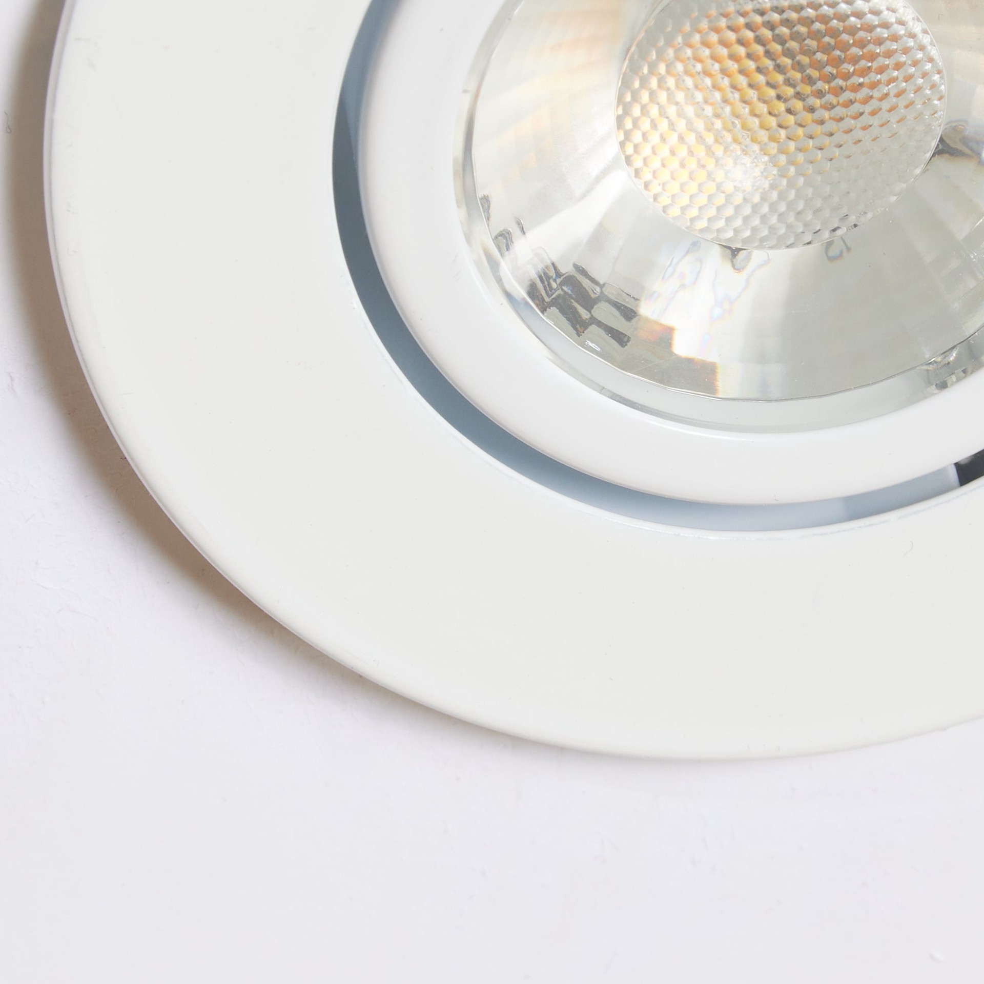 slide 2 of 6, Utilitech Gimbal Color Choice White 3-in 500 -Lumens Switchable white Round Dimmable LED Canless Wet rated Recessed Downlight, 1 ct