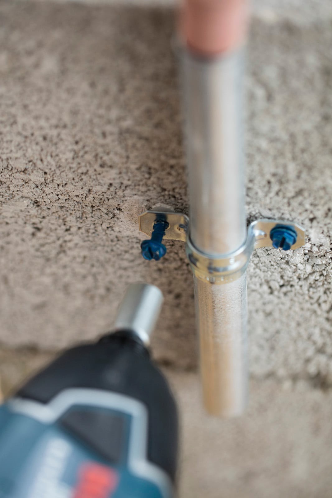 slide 6 of 6, Tapcon 1/4-in x 3-1/4-in Concrete Screw Anchors 150-Pack, 1 ct