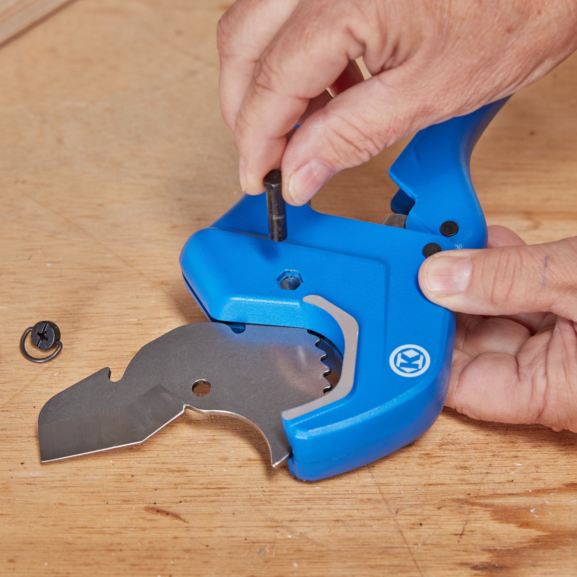 slide 4 of 6, Kobalt 1-1/4-In PVC cutter, 1 ct