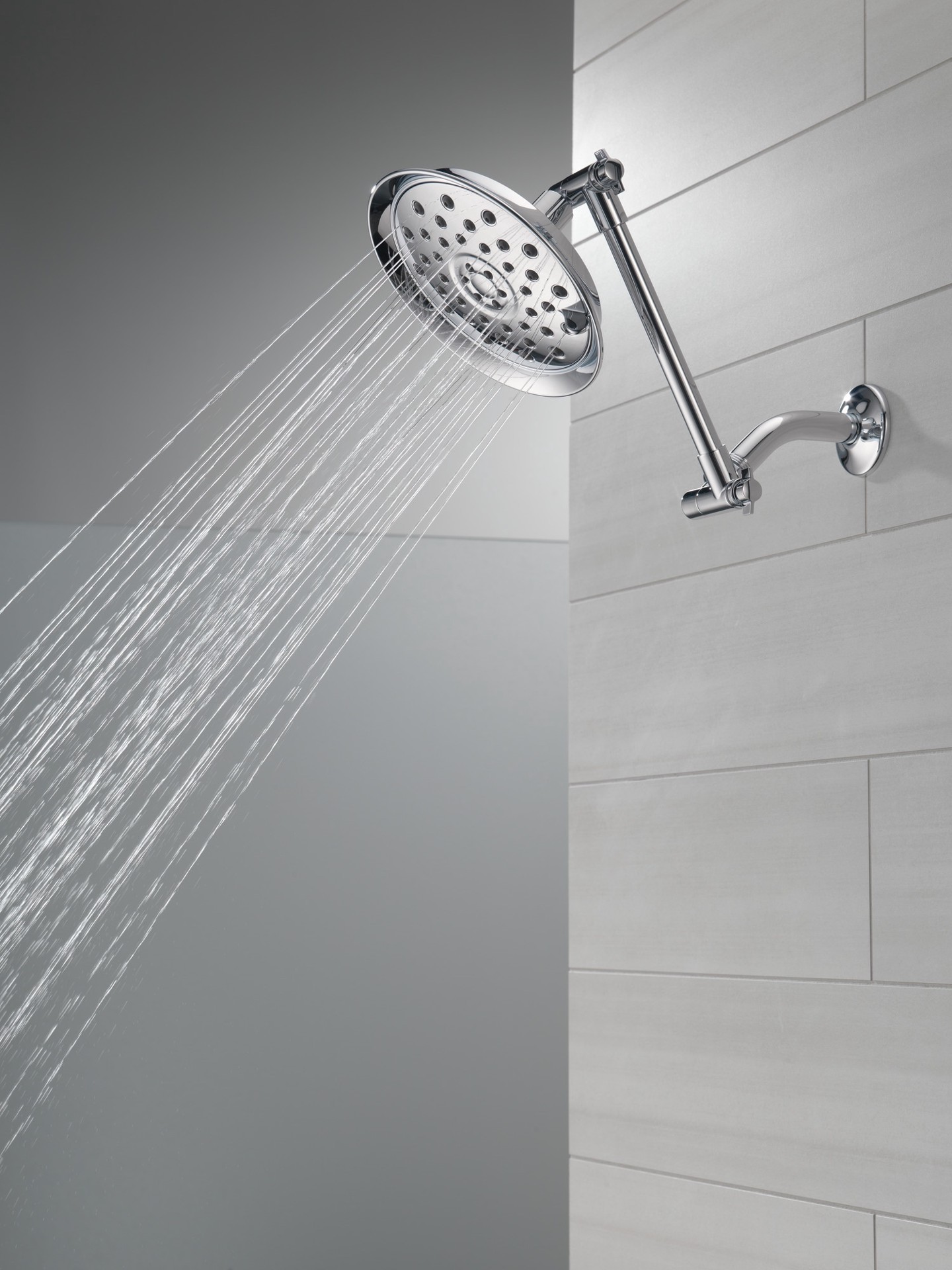 slide 4 of 6, Delta 3.0 -Spray Chrome 7.375-in Round Shower Head 2.5 GPM, 1 ct