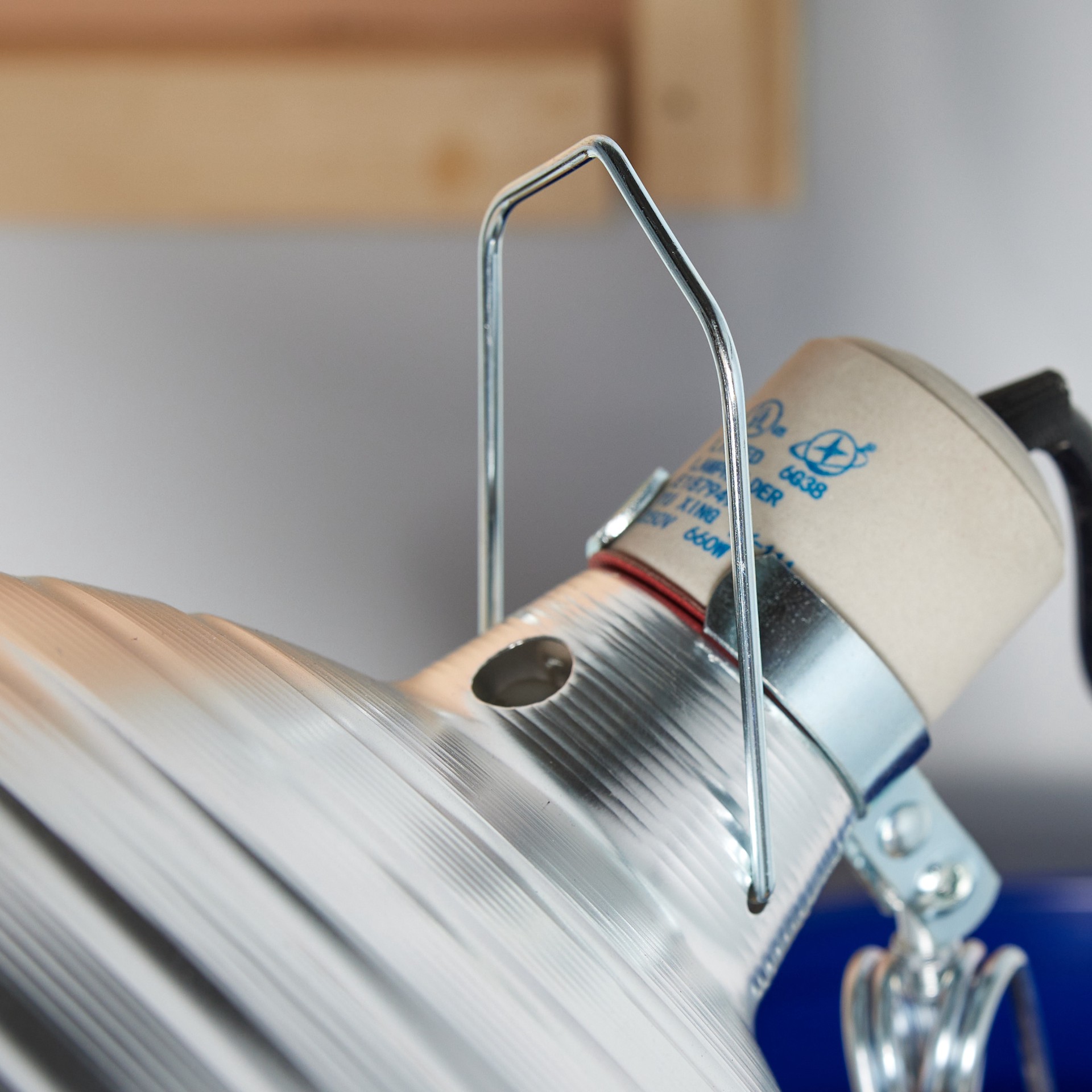 slide 3 of 6, Utilitech 1000 -Lumens Incandescent Plug-in Clamped Work Light, 1 ct