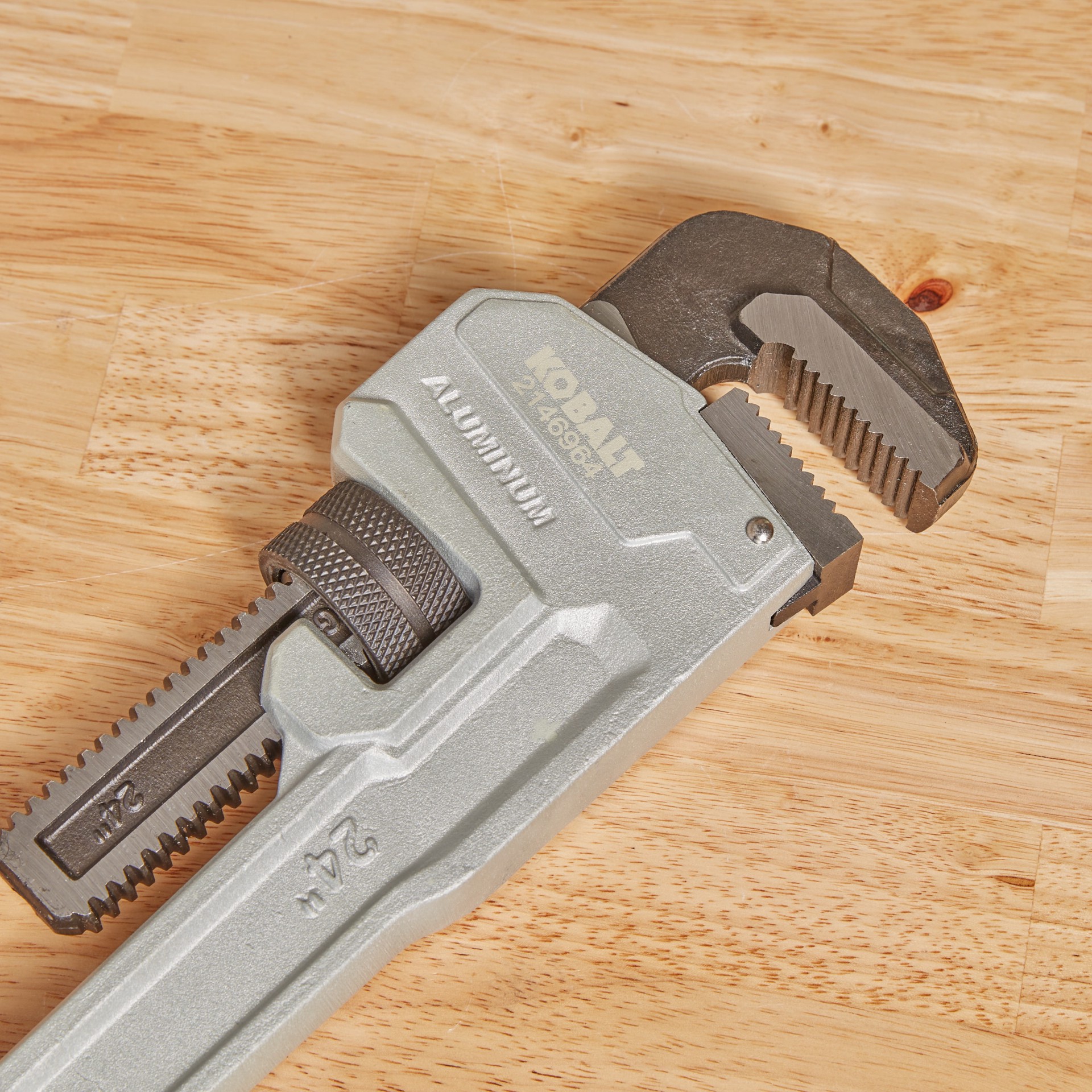 slide 3 of 6, Kobalt 24-in Aluminum Pipe Wrench, 1 ct