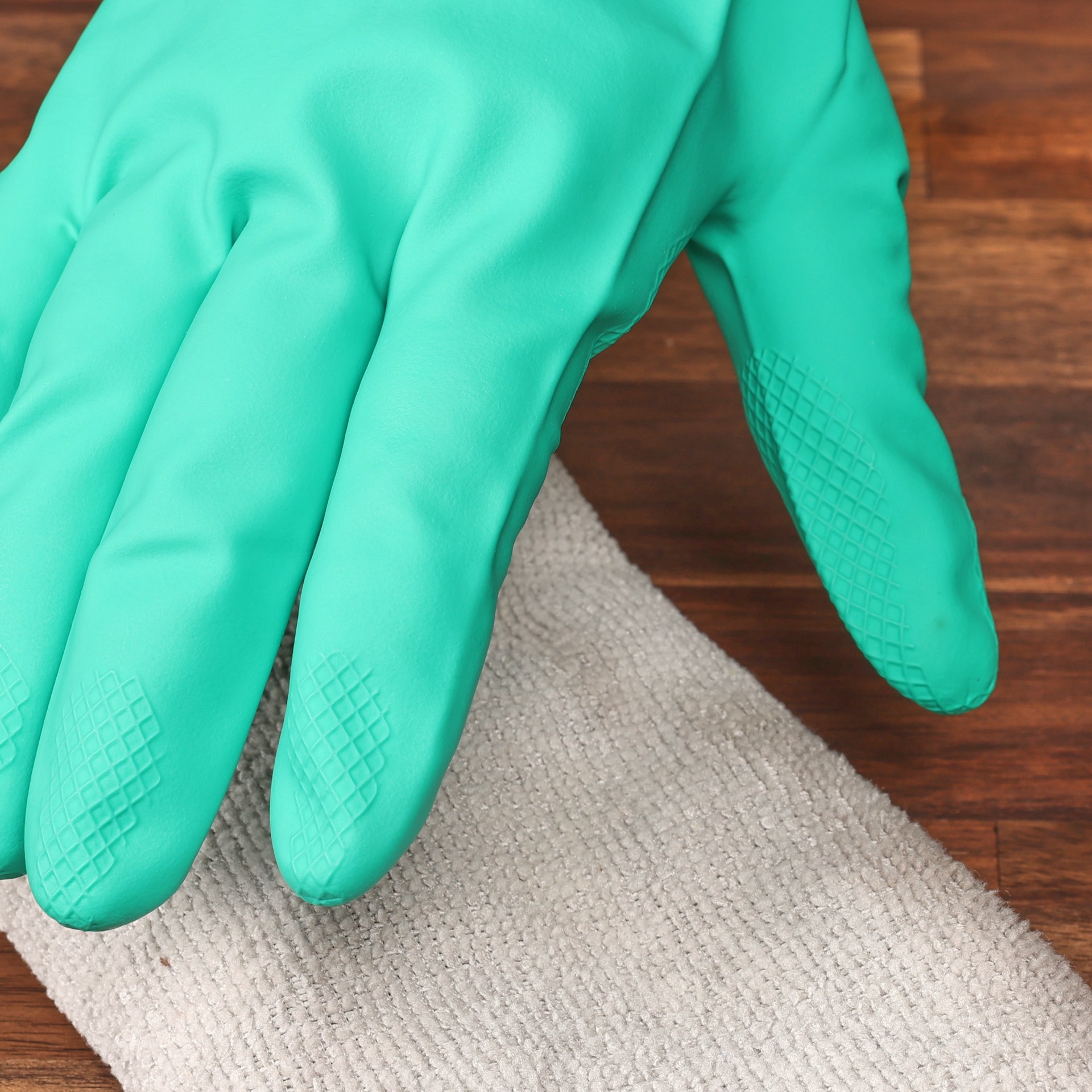 slide 6 of 6, Clorox Large Embossed -Grip Nitrile Disposable cleaning gloves 1 -Pairs, 1 ct