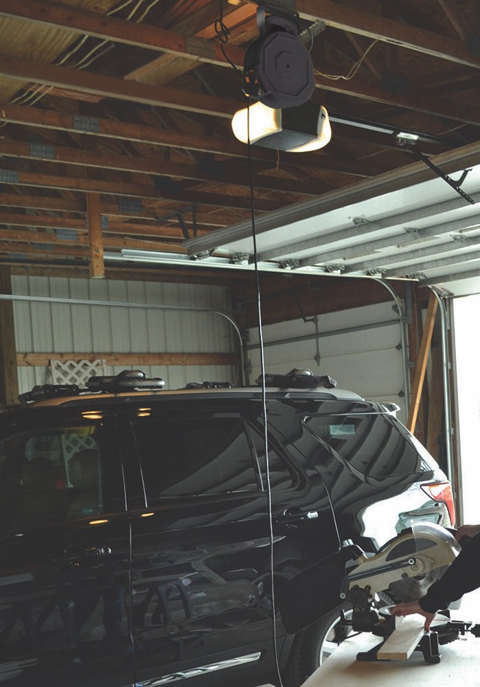 slide 4 of 5, Kobalt 50 Ft Retractable Cord Reel, 1 ct