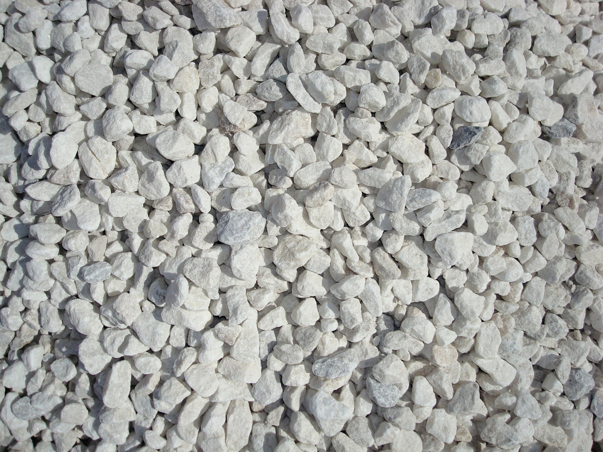 slide 5 of 5, 0.4 Cubic feet 33-lb White Decorative rock ( 0.5 - 3.0-in Rock Size ), 1 ct
