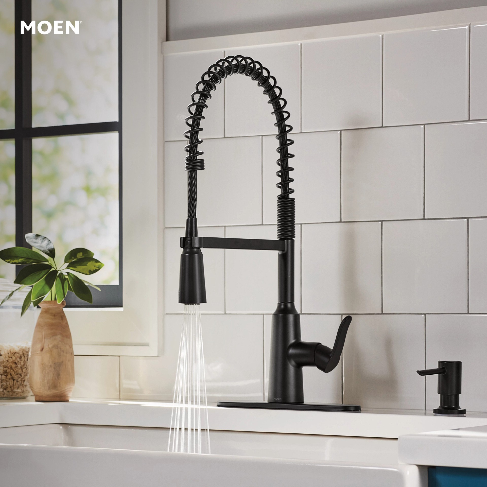 slide 4 of 6, Moen Edwyn Matte Black Single Handle Deck-mount Pull-down Kitchen Faucet with Sprayer (Includes Deck Plate) (Includes Soap Dispenser), 1 ct