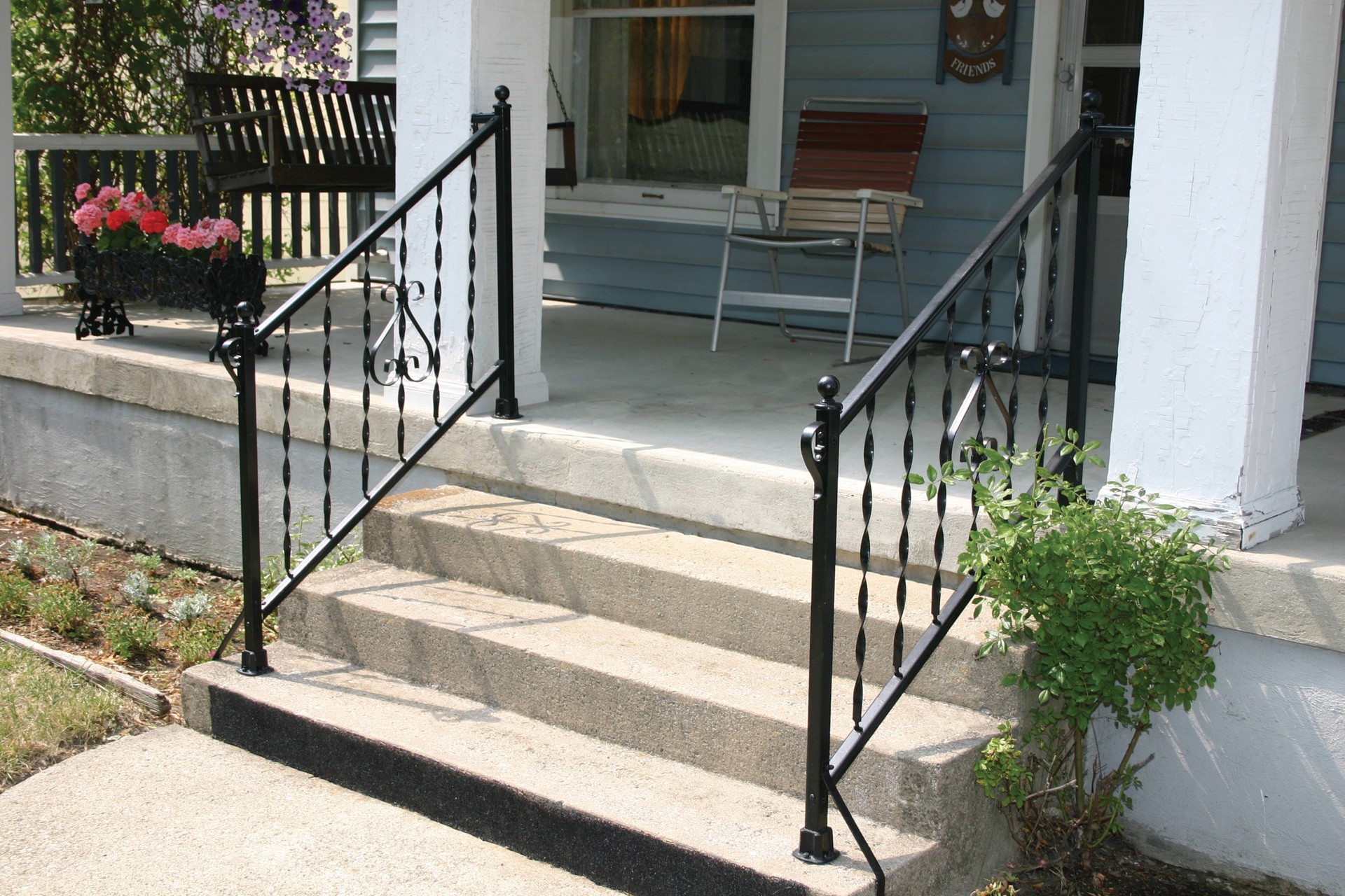 slide 3 of 6, Gilpin Windsor 4-ft x 36-in Black Metal Deck Rail Kit, 1 ct