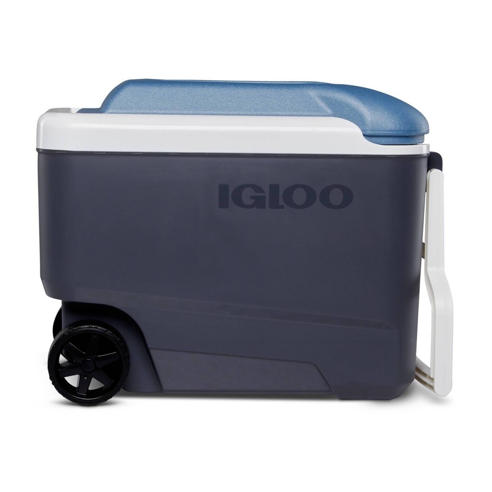 slide 4 of 13, Igloo MaxCold Wheeled Cooler, 40 qt