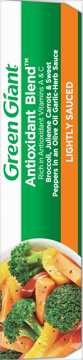 slide 7 of 9, Green Giant Simply Steam Antioxidant Blend, Lightly Sauced Frozen Vegetables, 7 OZ, 7 oz