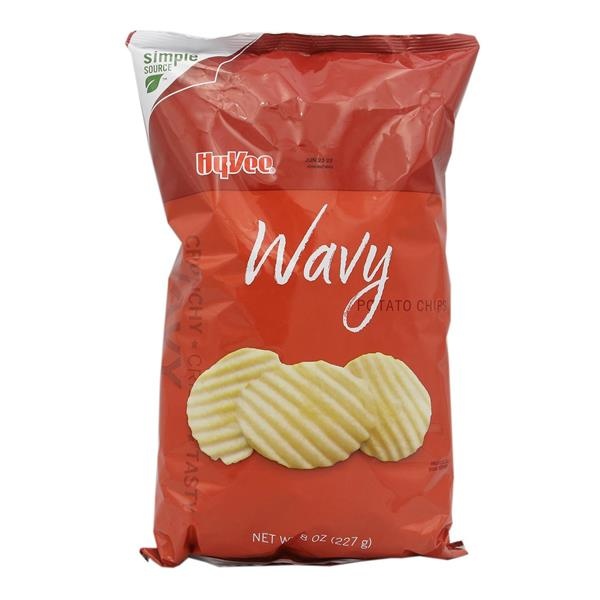 slide 1 of 1, Hy-Vee Wavy Potato, 8 oz